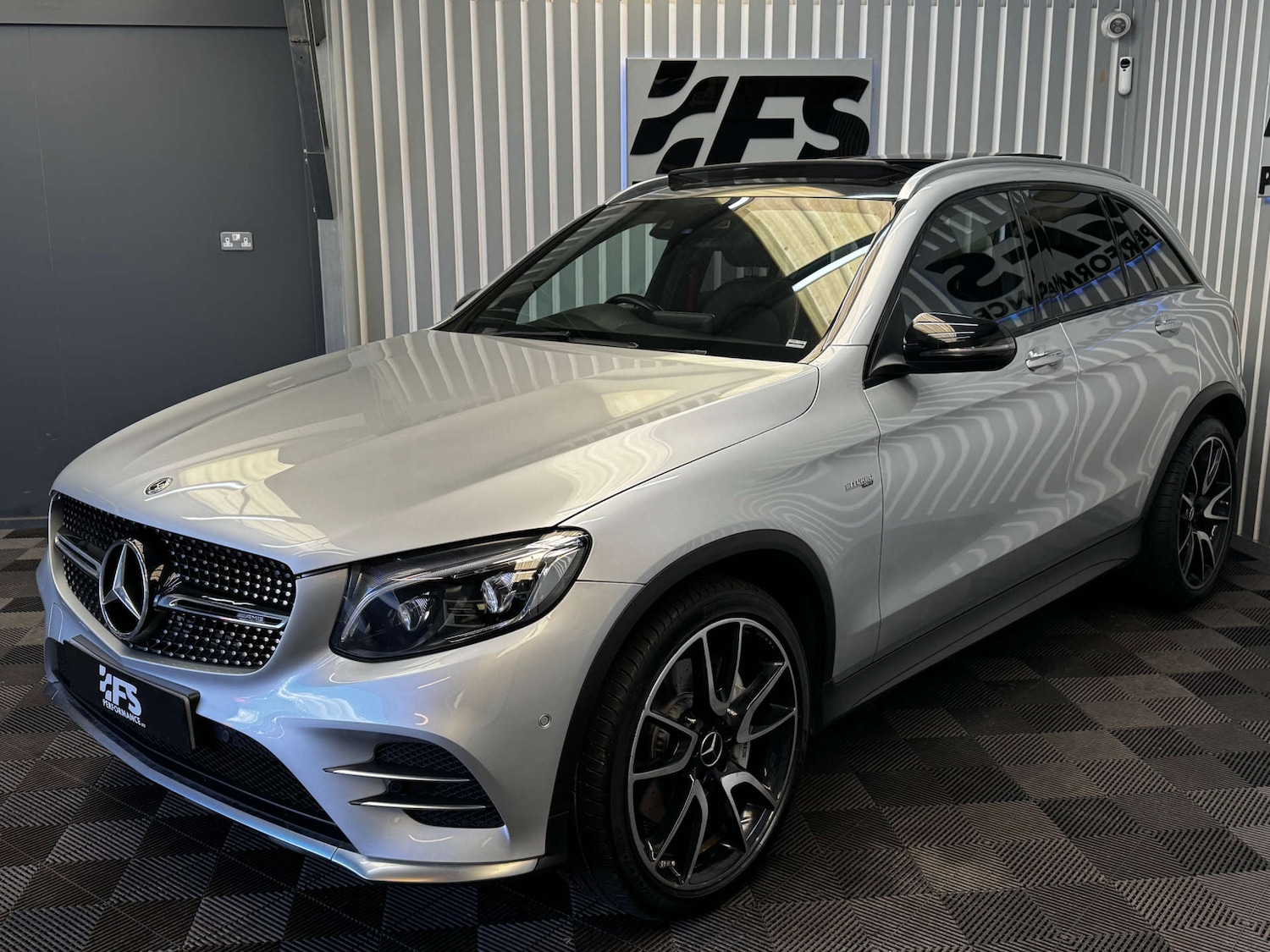 Used Mercedes-Benz GLC 2019 for sale - 78213108: Photo 3