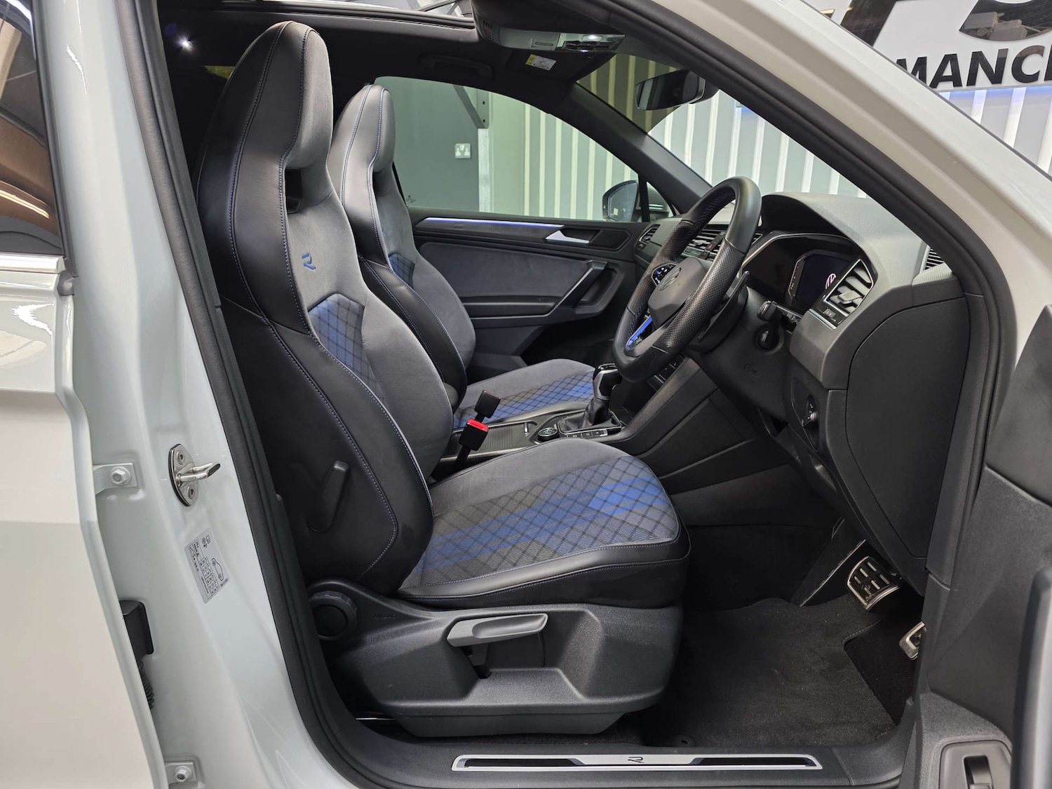 Used Volkswagen Tiguan 2023 for sale - 77809765: Photo 40