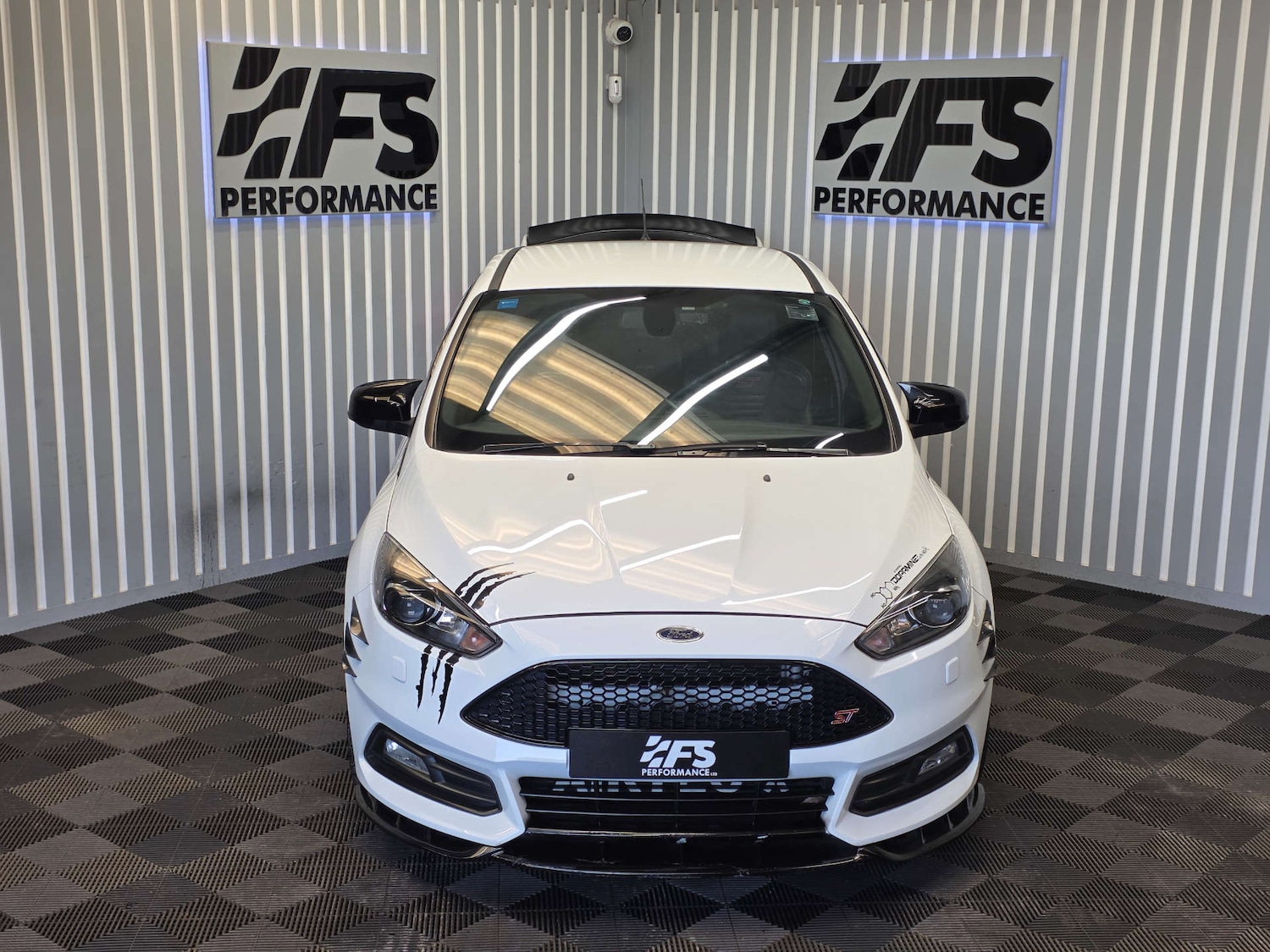 Used Ford Focus 2017 for sale - 77022456: Photo 14