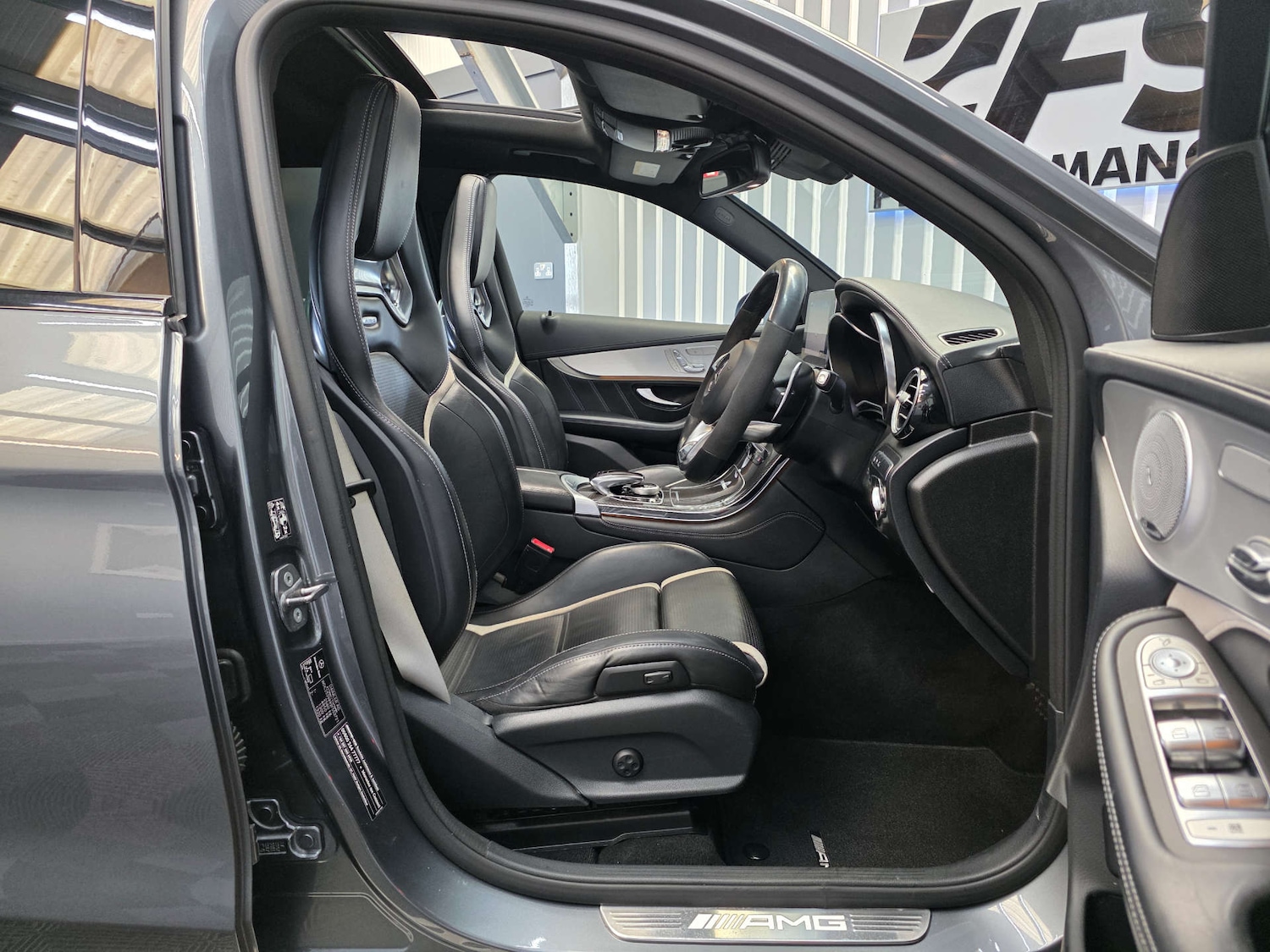 Used Mercedes-Benz GLC 2018 for sale - 76437897: Photo 37