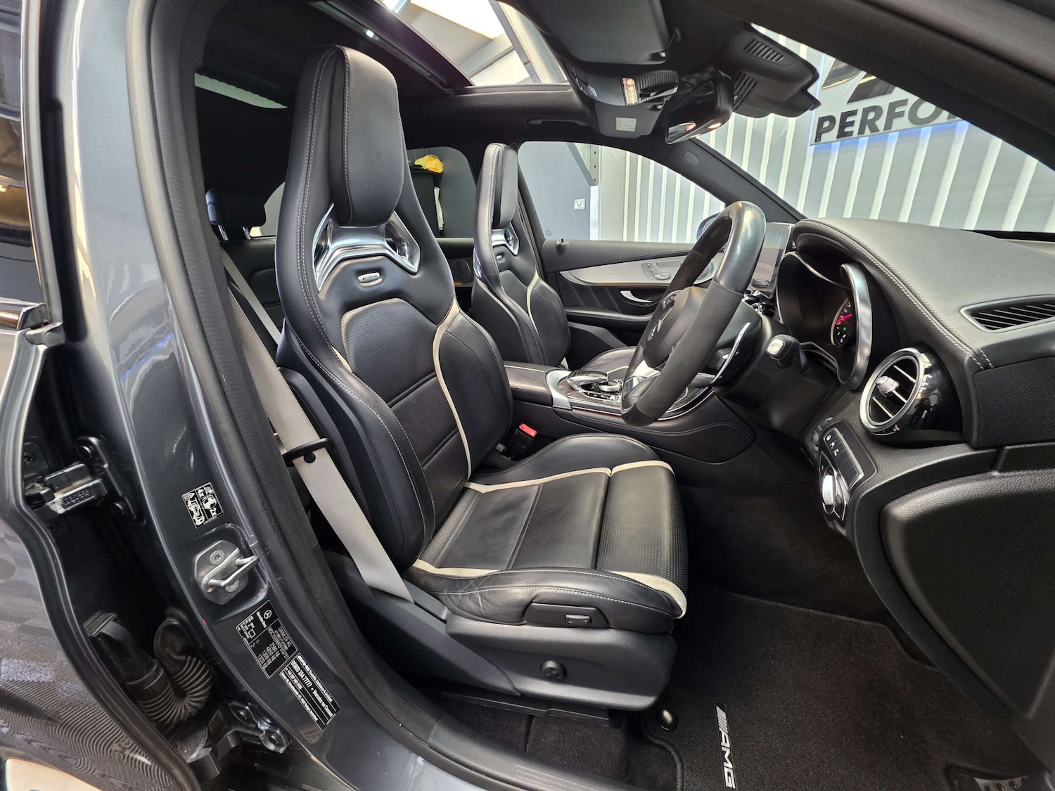 Used Mercedes-Benz GLC 2018 for sale - 76437897: Photo 7