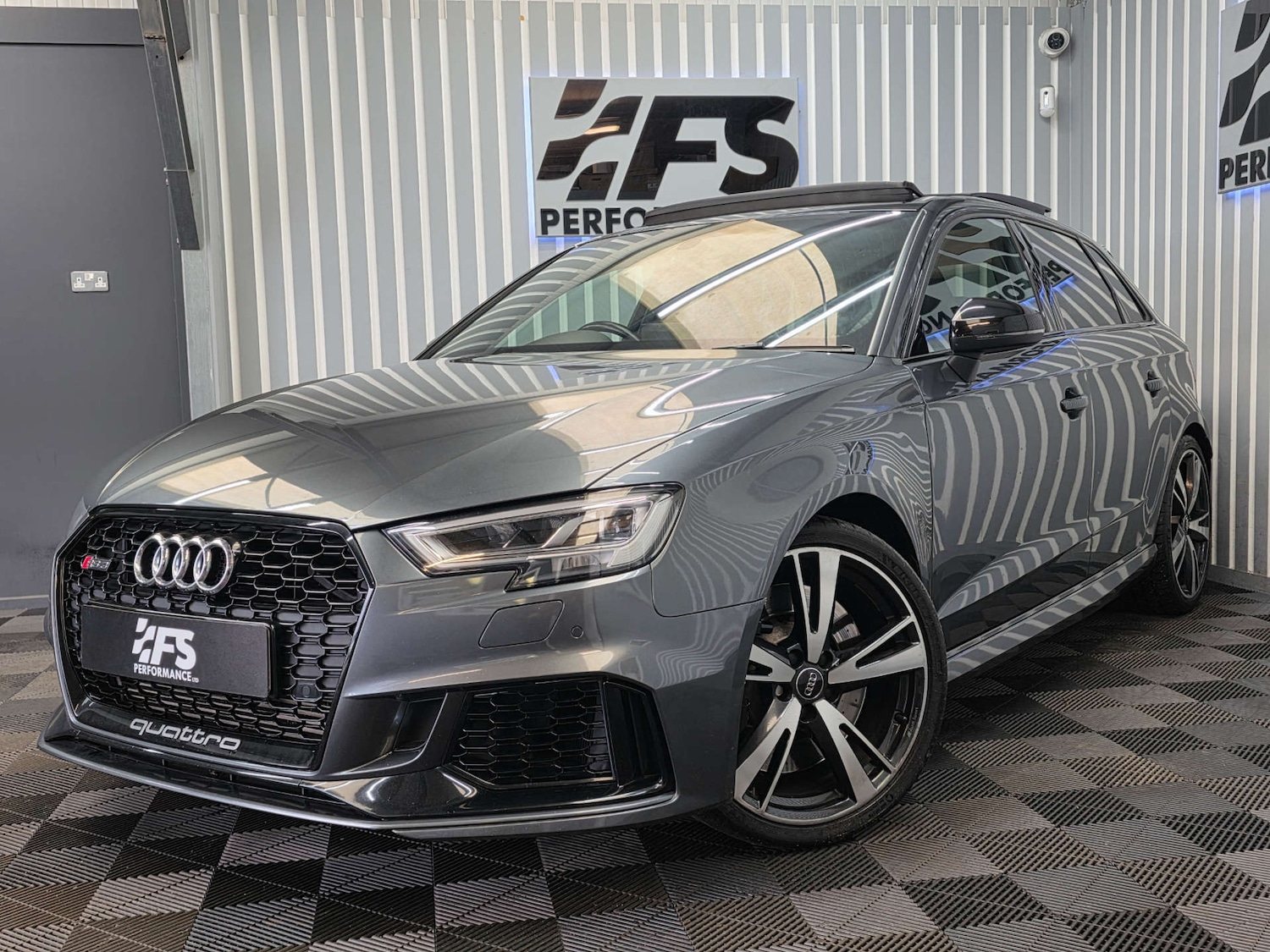 Used Audi RS3 2019 for sale - 76640028: Photo 32