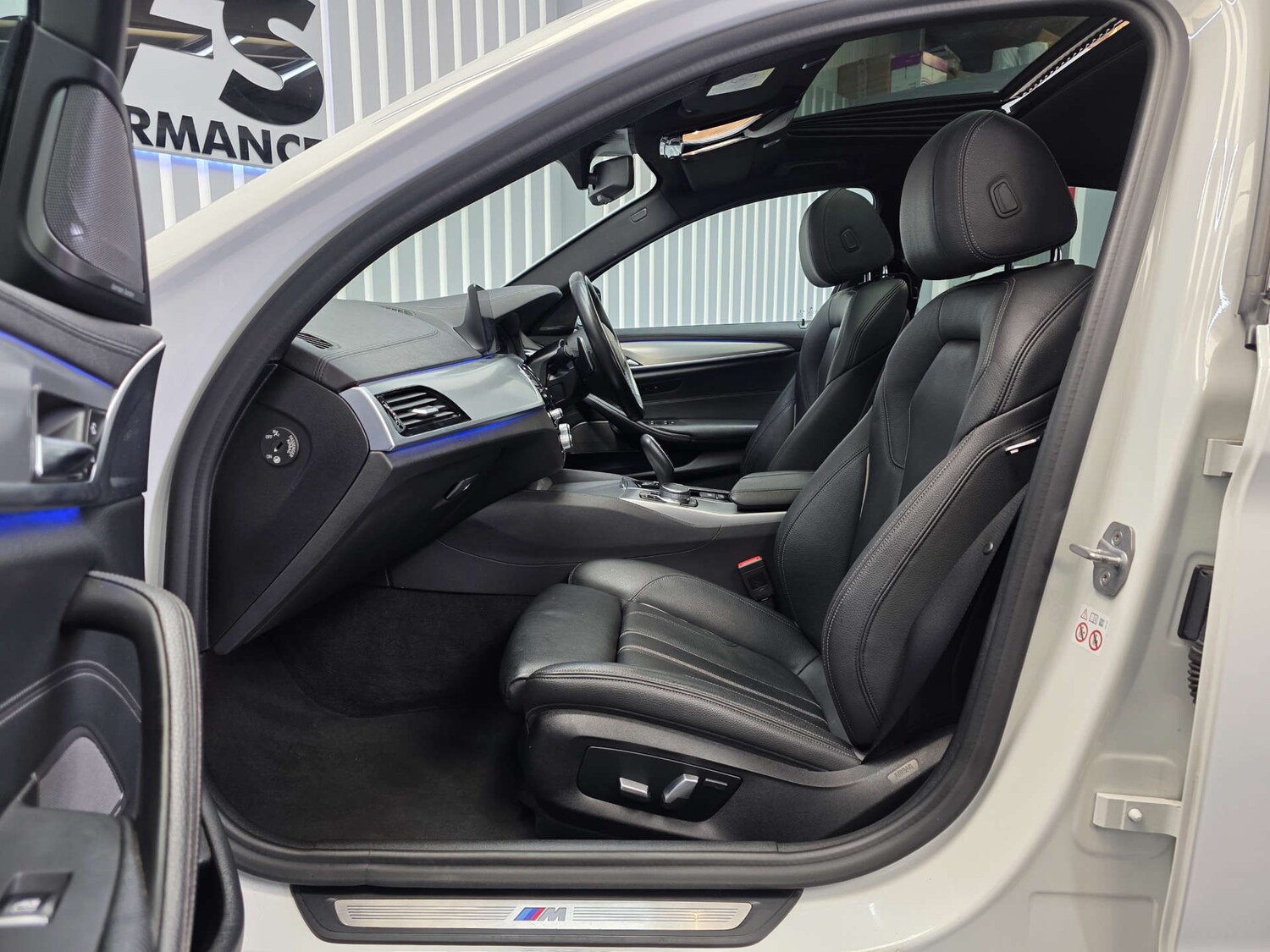 Used BMW 5 Series 2019 for sale - 76438949: Photo 40