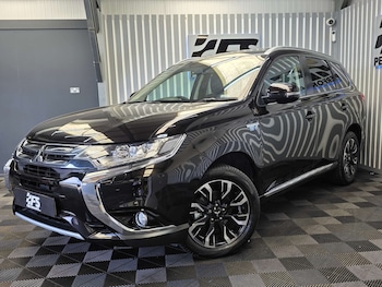 Used Mitsubishi Outlander 2016 for sale - 79407468: Photo