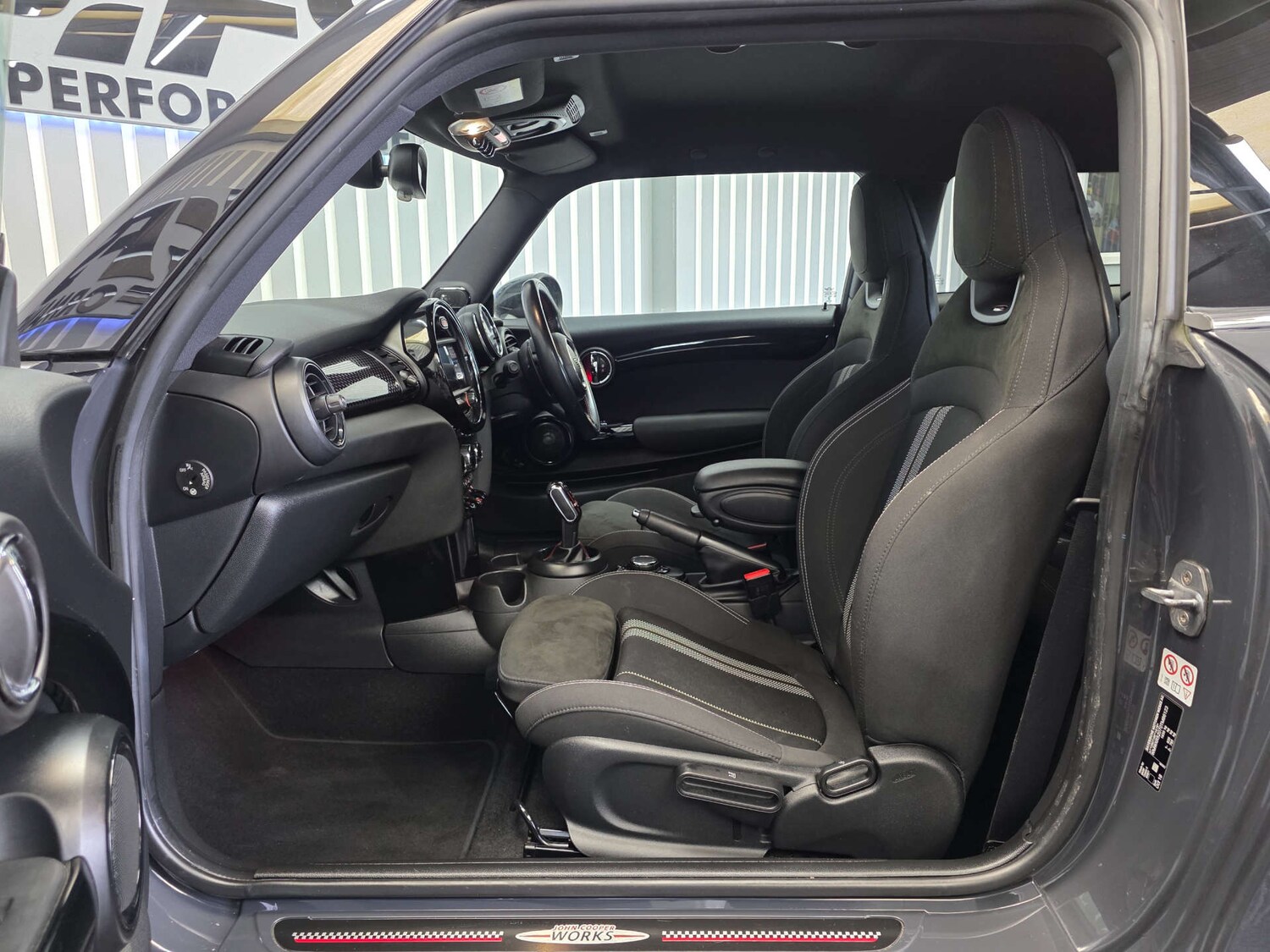 Used MINI Hatch 2018 for sale - 77583949: Photo 37