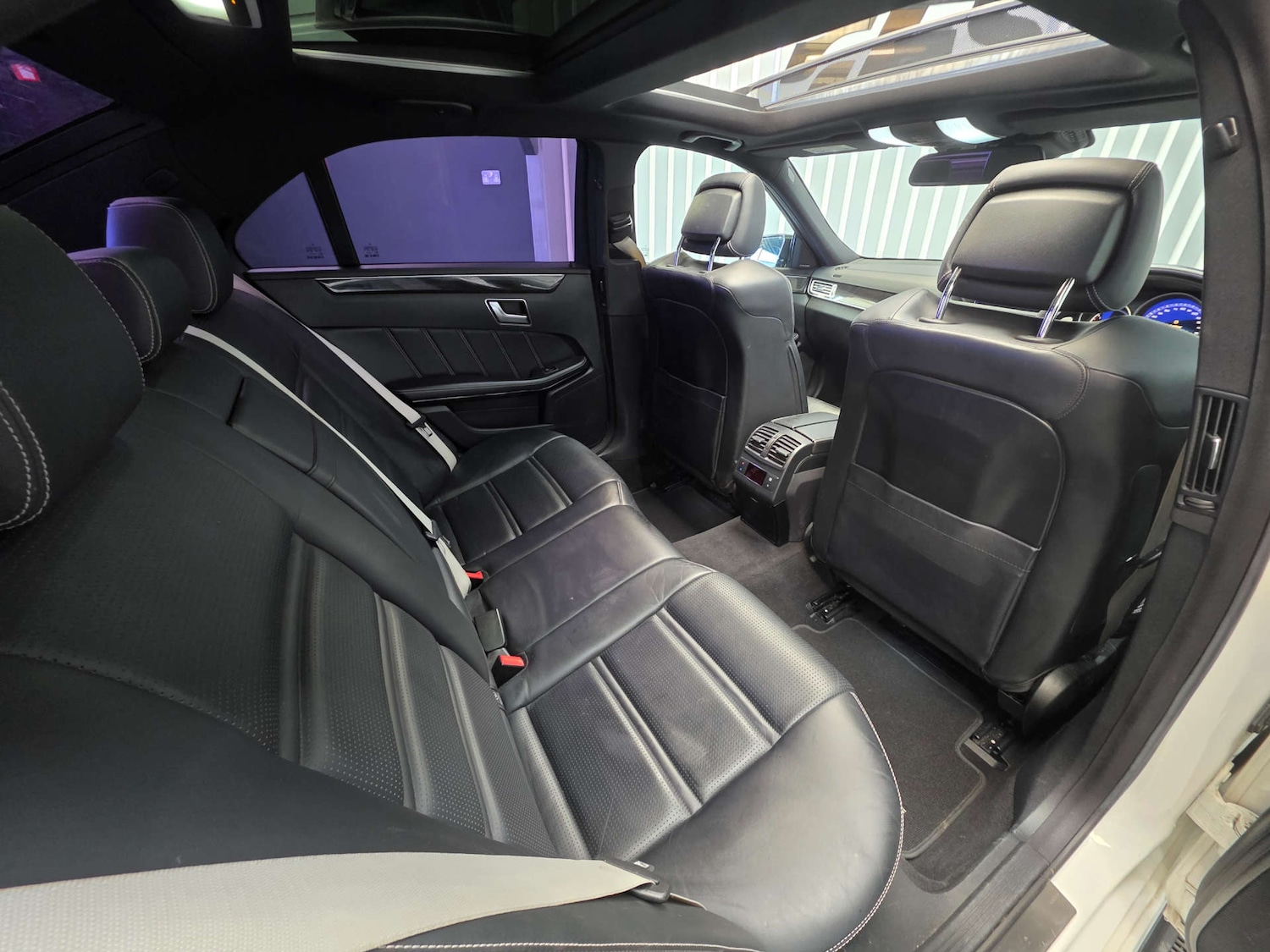 Used Mercedes-Benz E Class 2013 for sale - 77758673: Photo 20