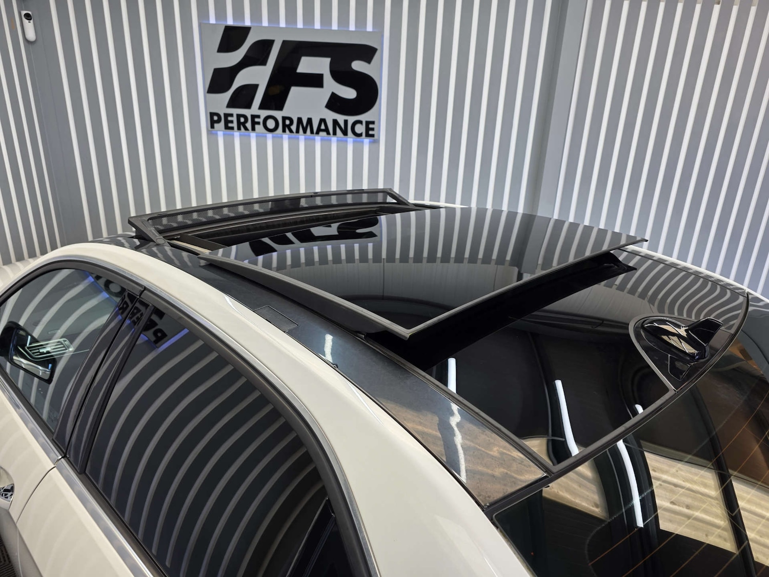 Used Mercedes-Benz E Class 2013 for sale - 77758673: Photo 33