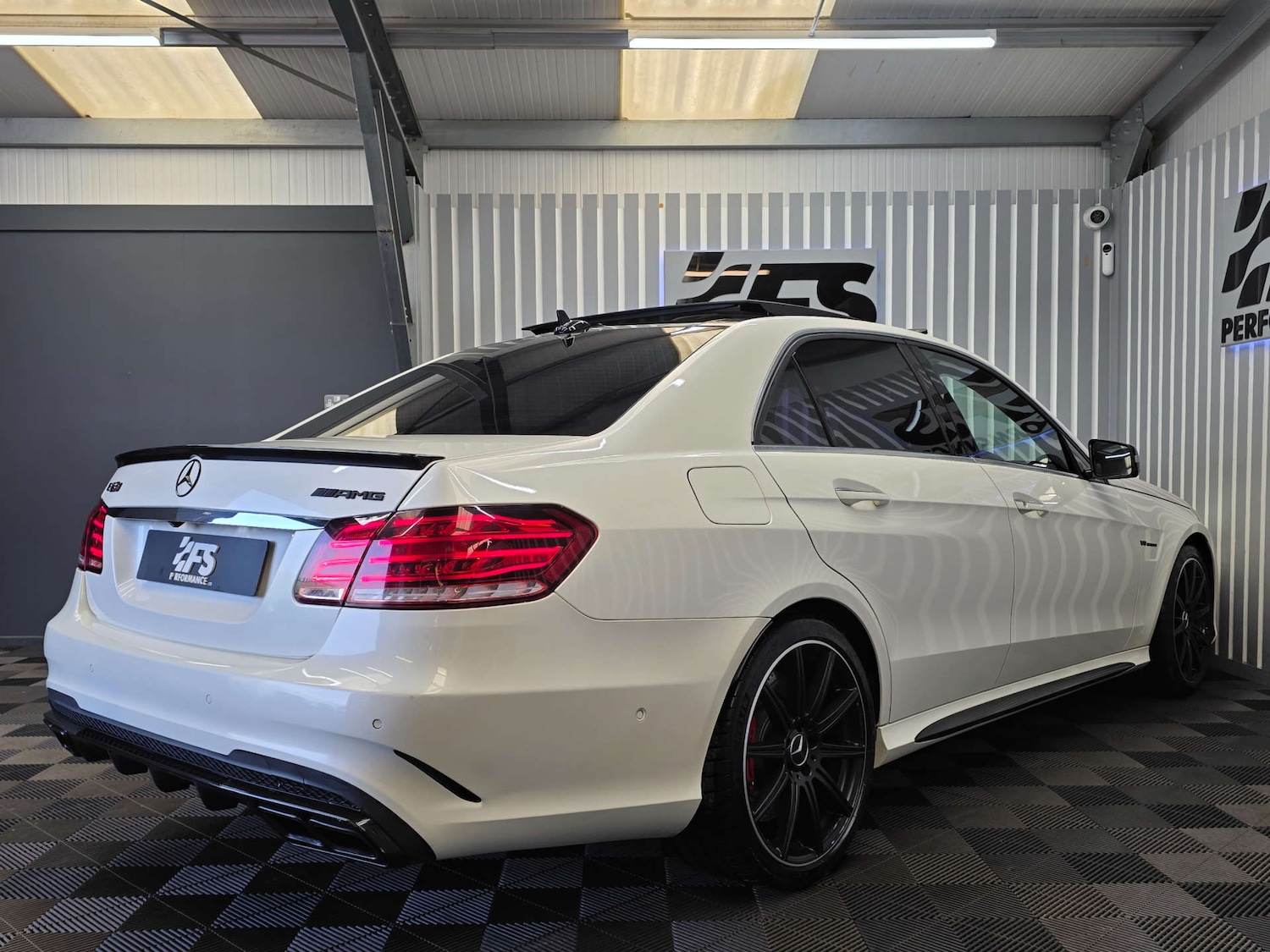 Used Mercedes-Benz E Class 2013 for sale - 77758673: Photo 39