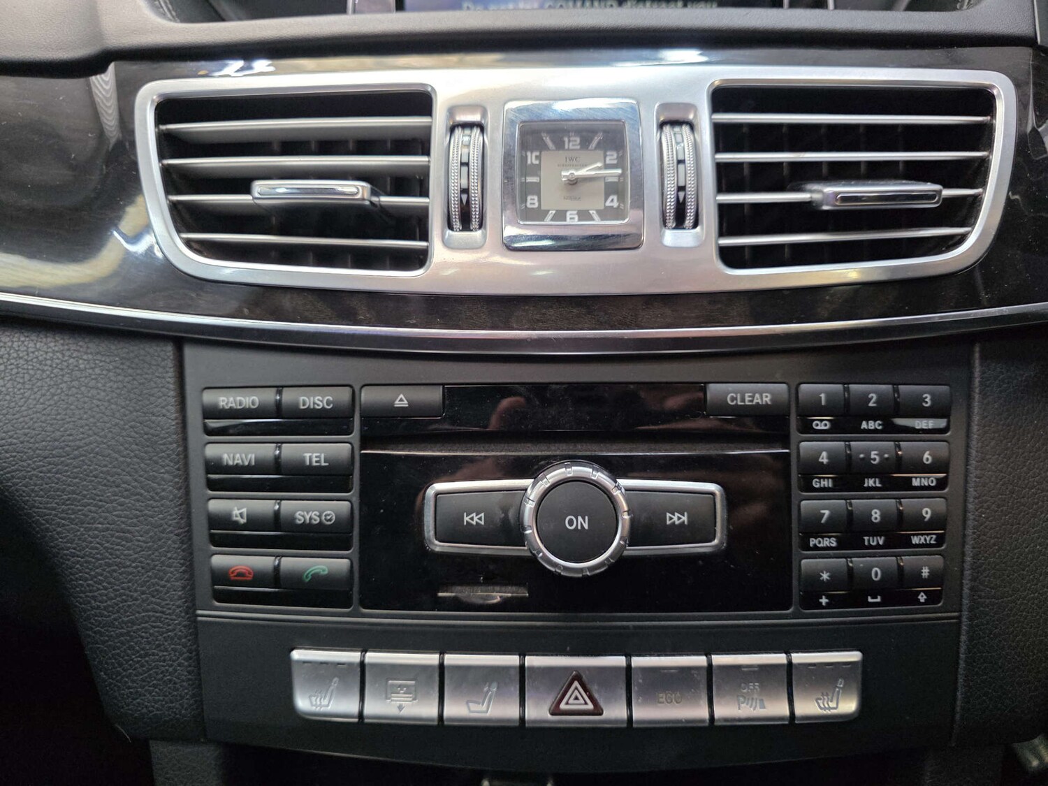 Used Mercedes-Benz E Class 2013 for sale - 77758673: Photo 44