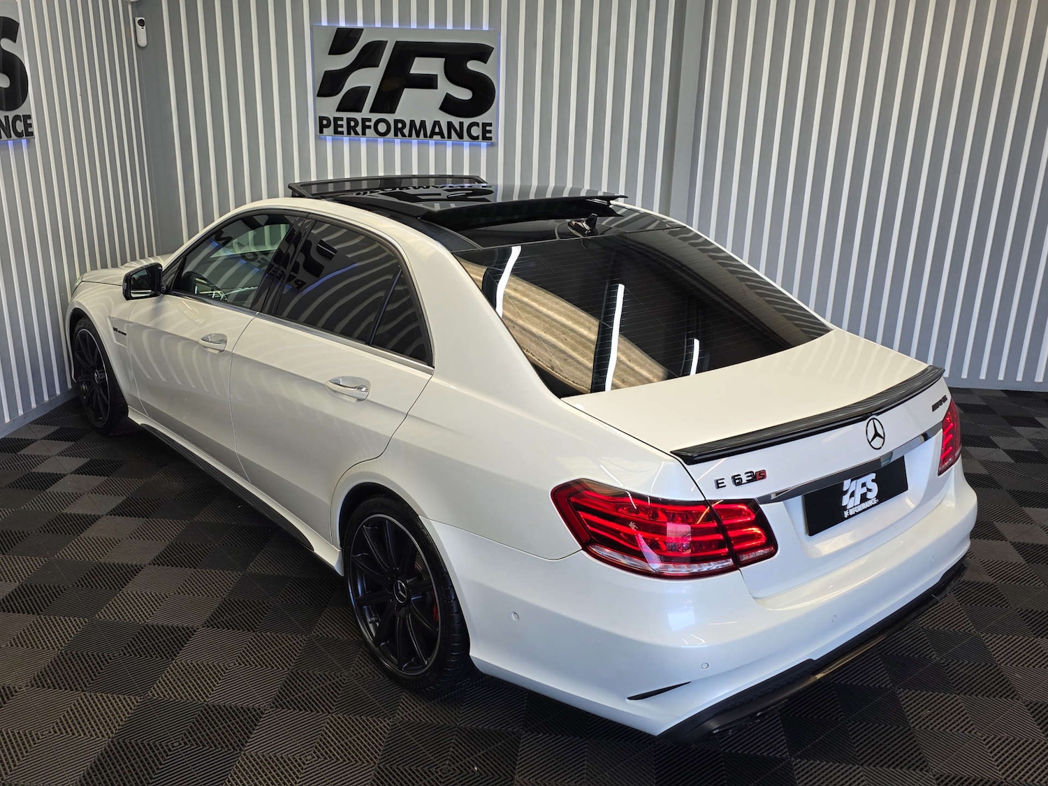 Used Mercedes-Benz E Class 2013 for sale - 77758673: Photo 48