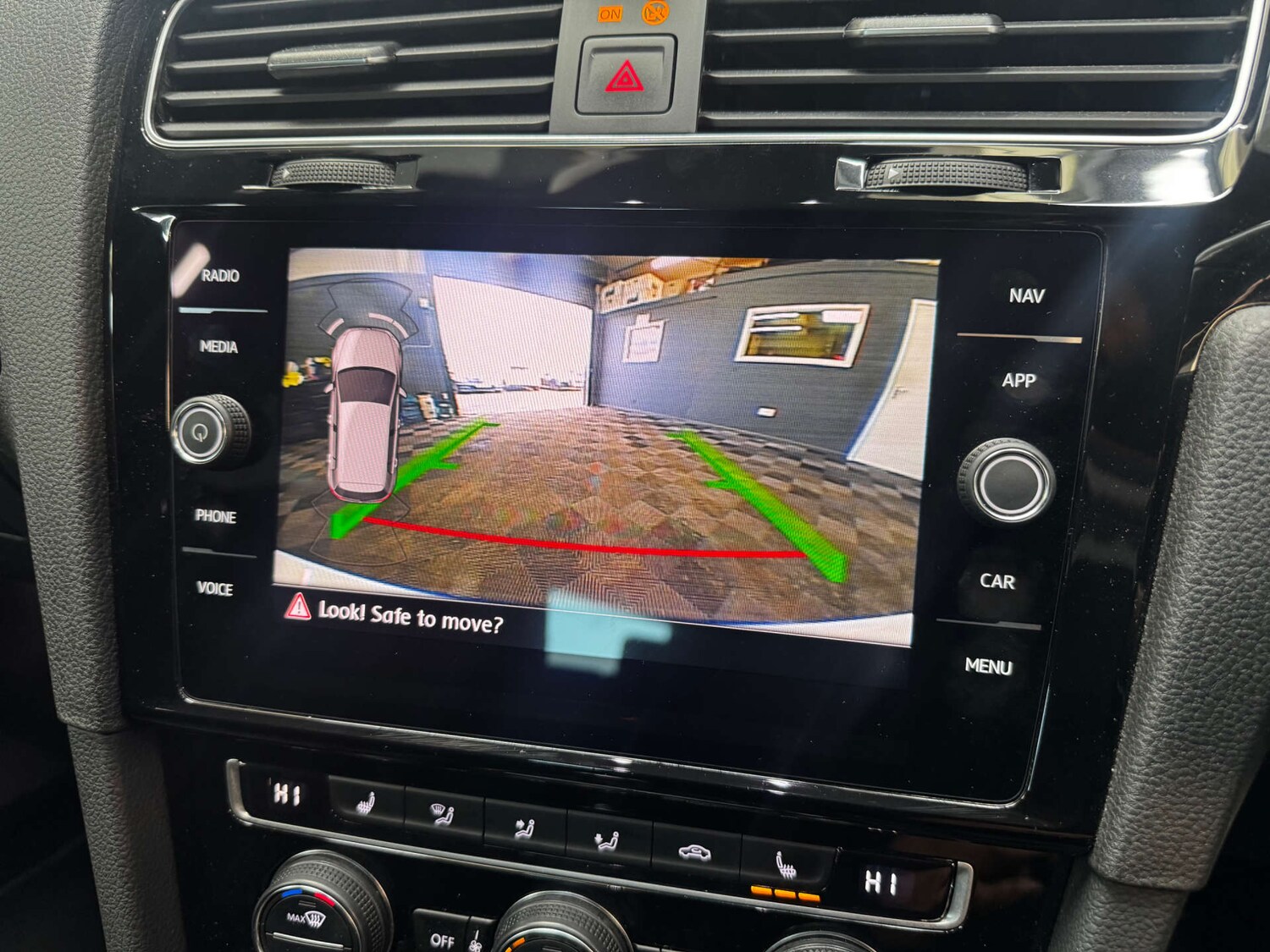 Used Volkswagen Golf 2019 for sale - 77558206: Photo 10