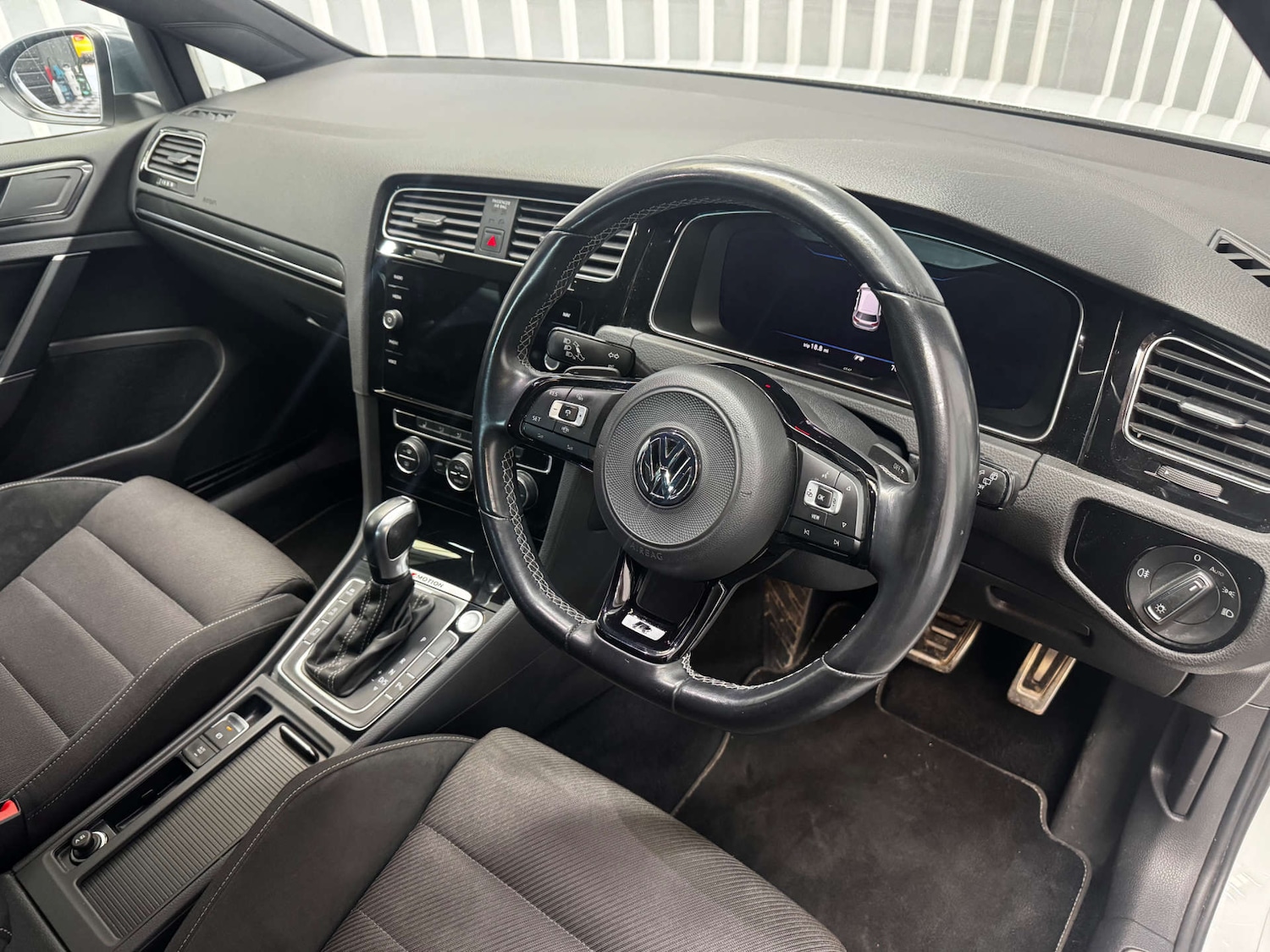 Used Volkswagen Golf 2019 for sale - 77558206: Photo 16