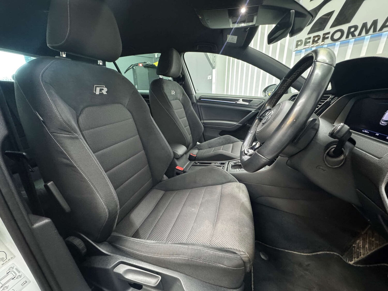 Used Volkswagen Golf 2019 for sale - 77558206: Photo 7