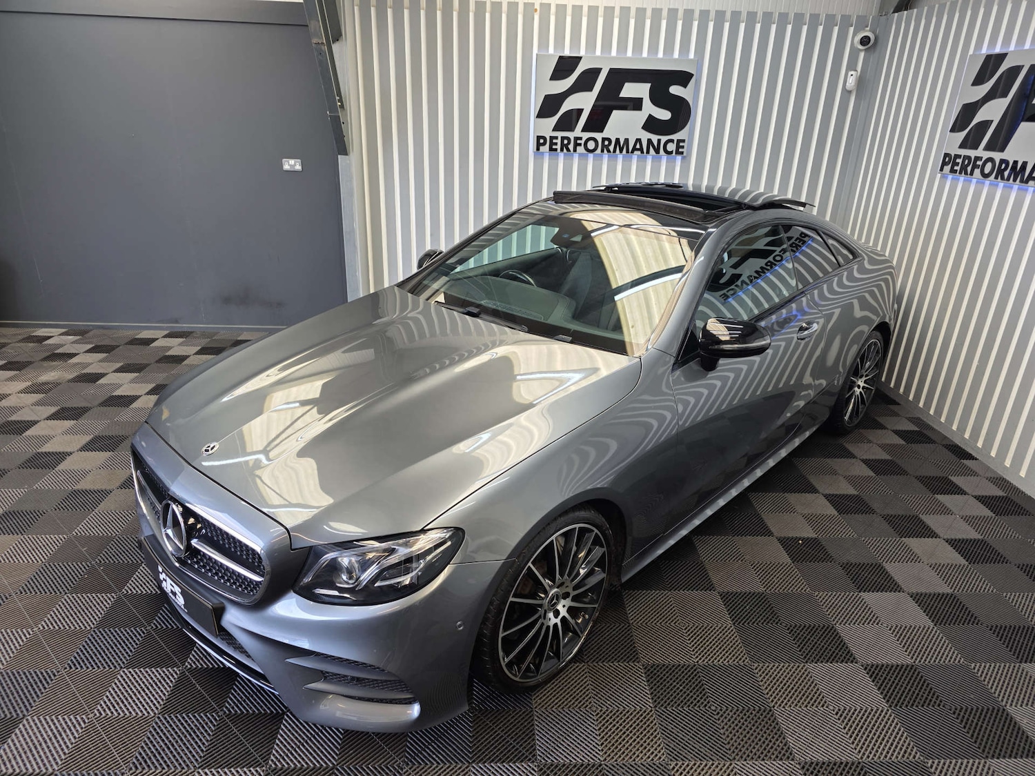 Used Mercedes-Benz E-Class 2018 for sale - 76144448: Photo 14