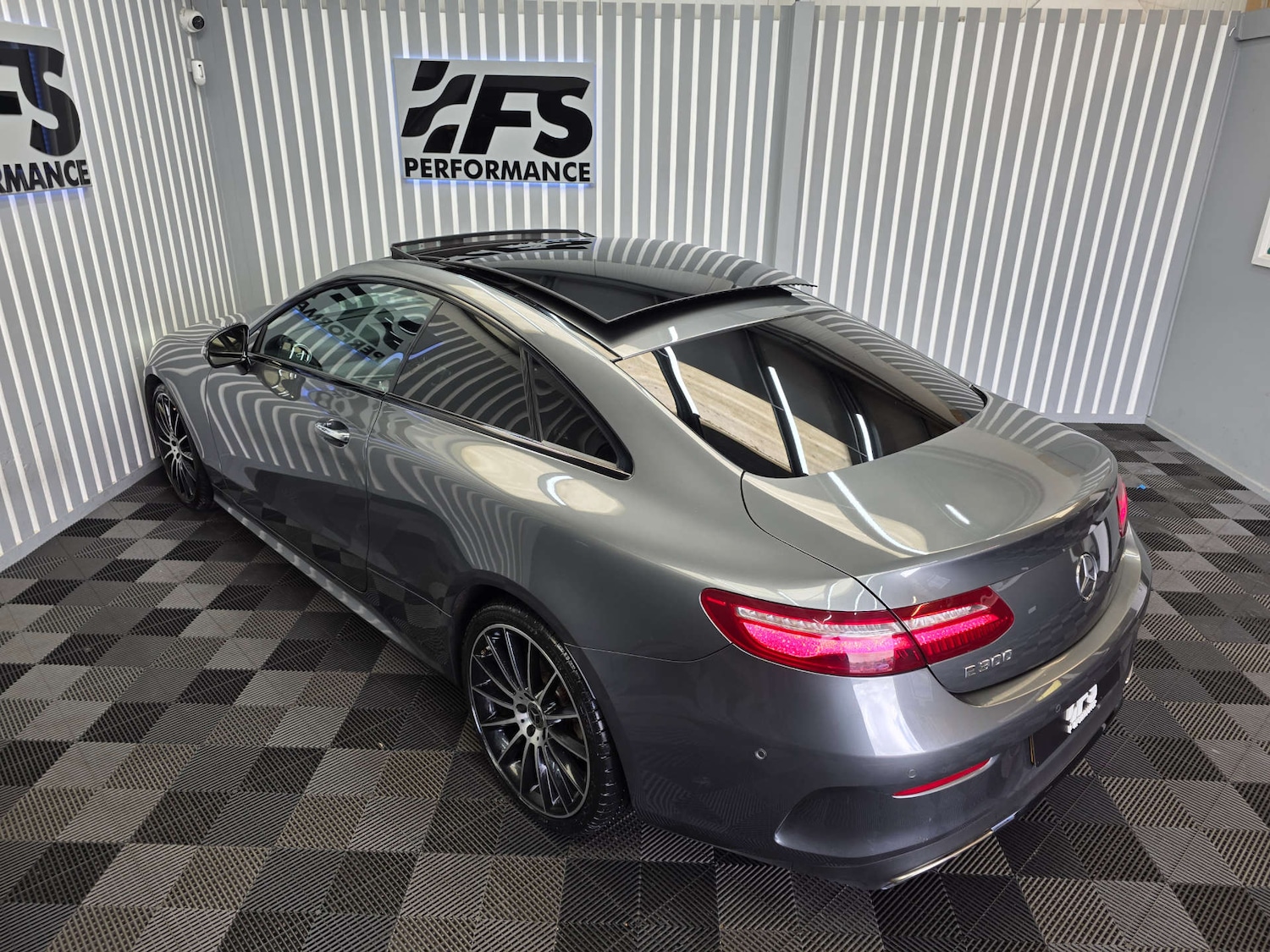 Used Mercedes-Benz E-Class 2018 for sale - 76144448: Photo 15