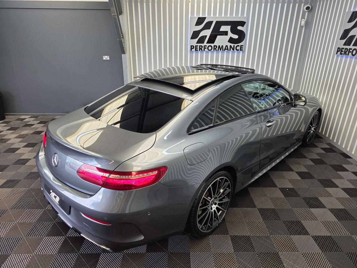 Used Mercedes-Benz E-Class 2018 for sale - 76144448: Photo 17