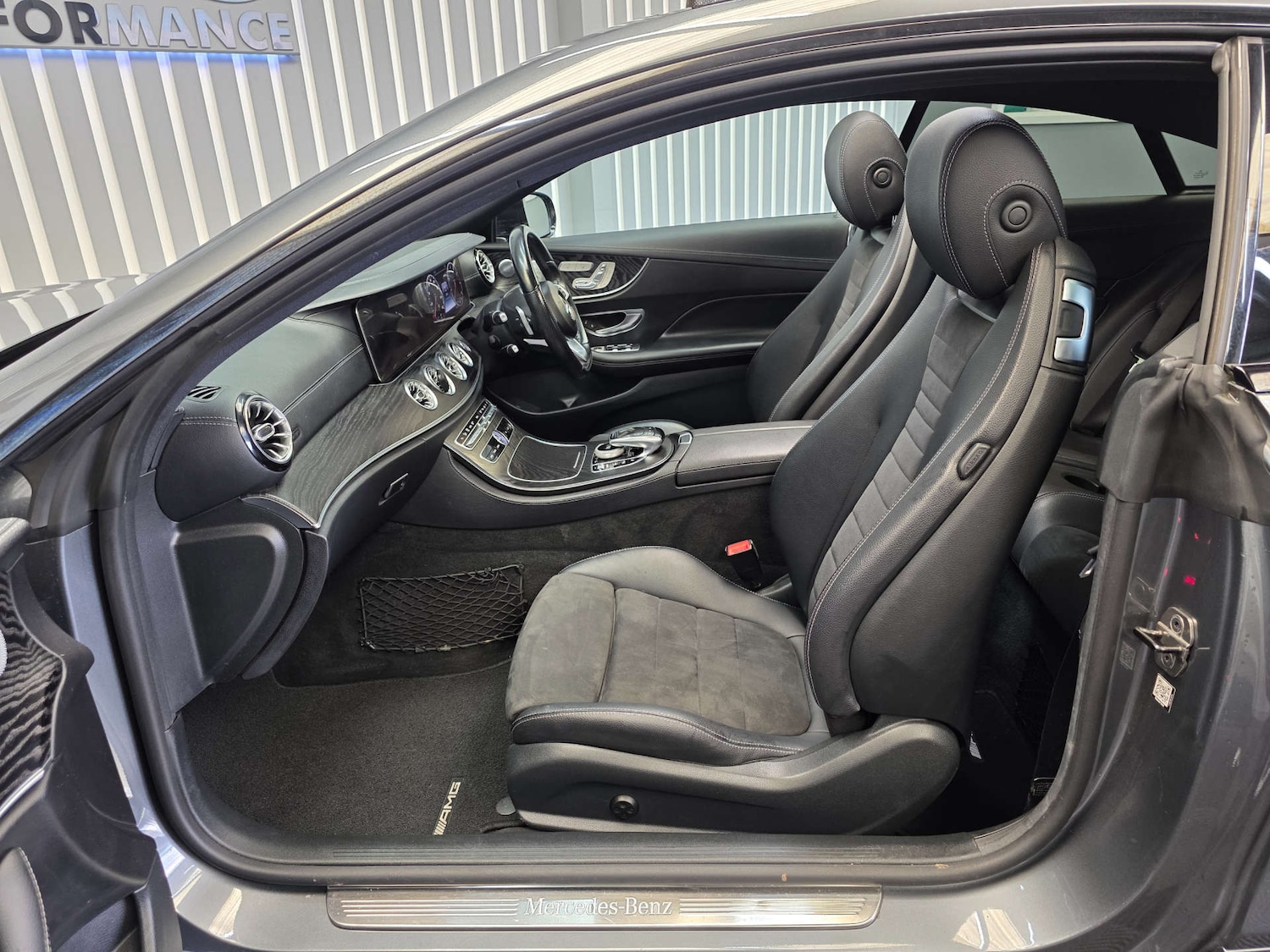 Used Mercedes-Benz E-Class 2018 for sale - 76144448: Photo 21