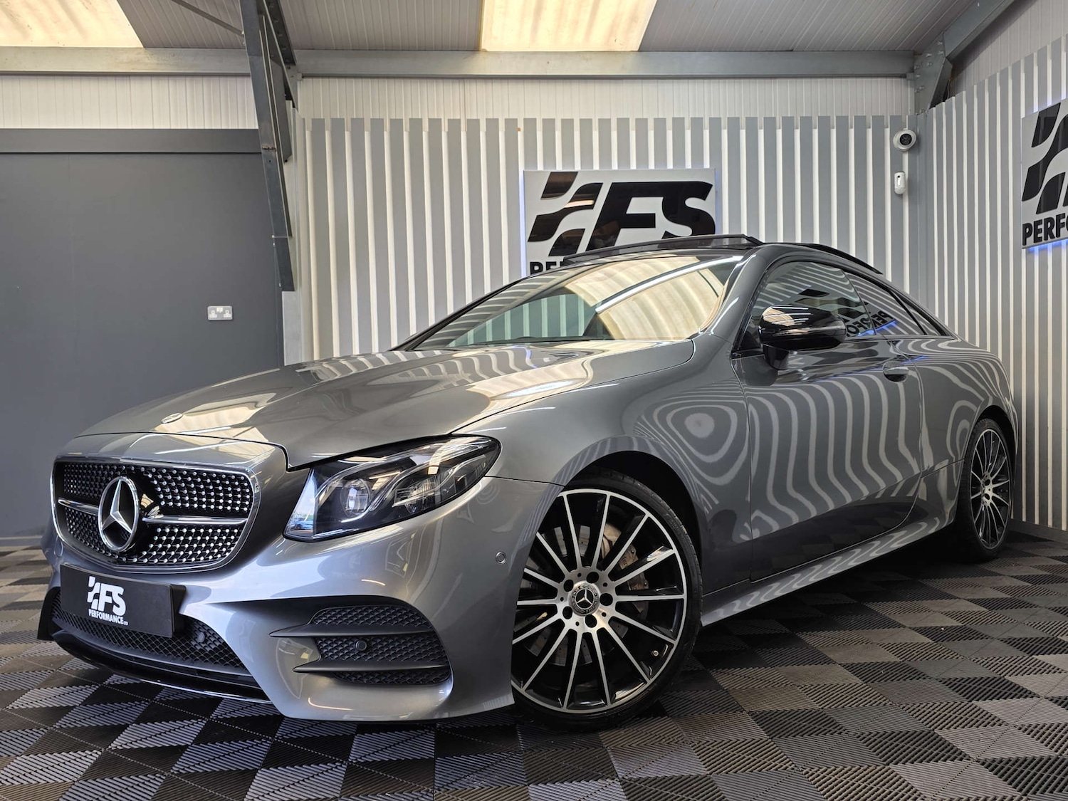 Used Mercedes-Benz E-Class 2018 for sale - 76144448: Photo 3