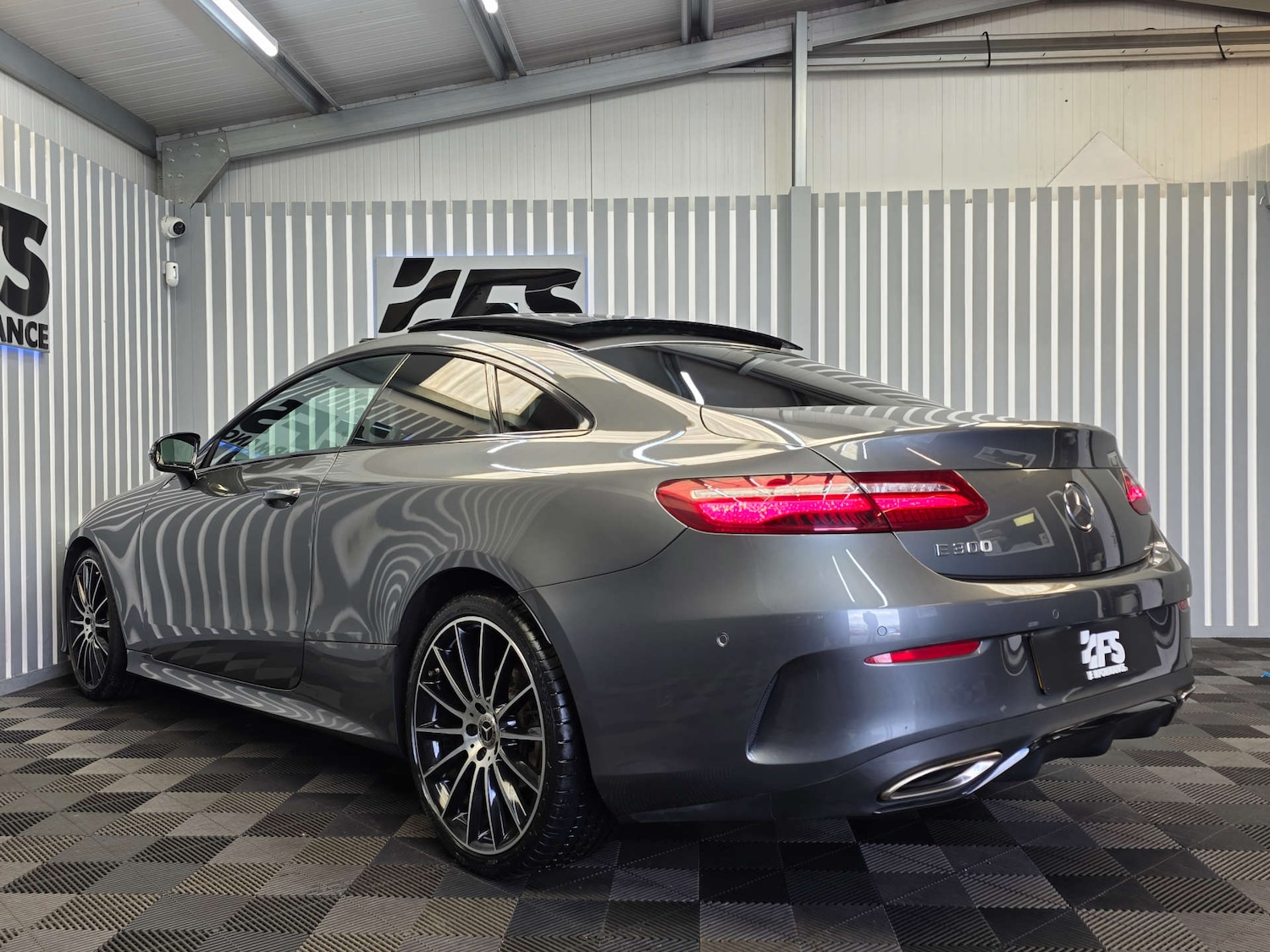 Used Mercedes-Benz E-Class 2018 for sale - 76144448: Photo 4
