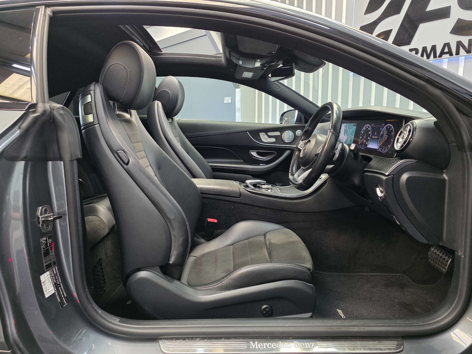 Used Mercedes-Benz E-Class 2018 for sale - 76144448: Photo 43