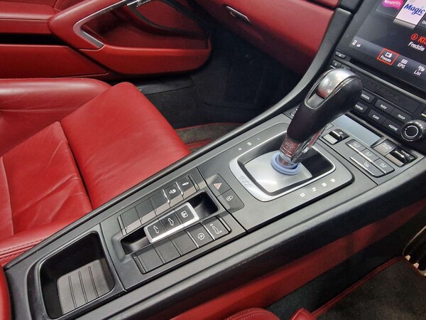 Used Porsche 911 2016 for sale - 69888119: Photo 11