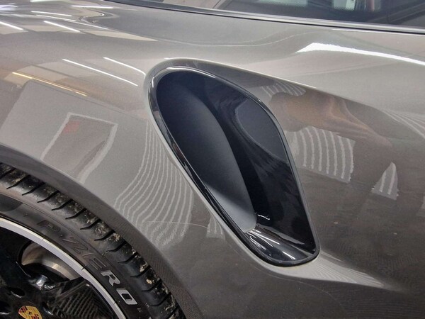 Used Porsche 911 2016 for sale - 69888119: Photo 25