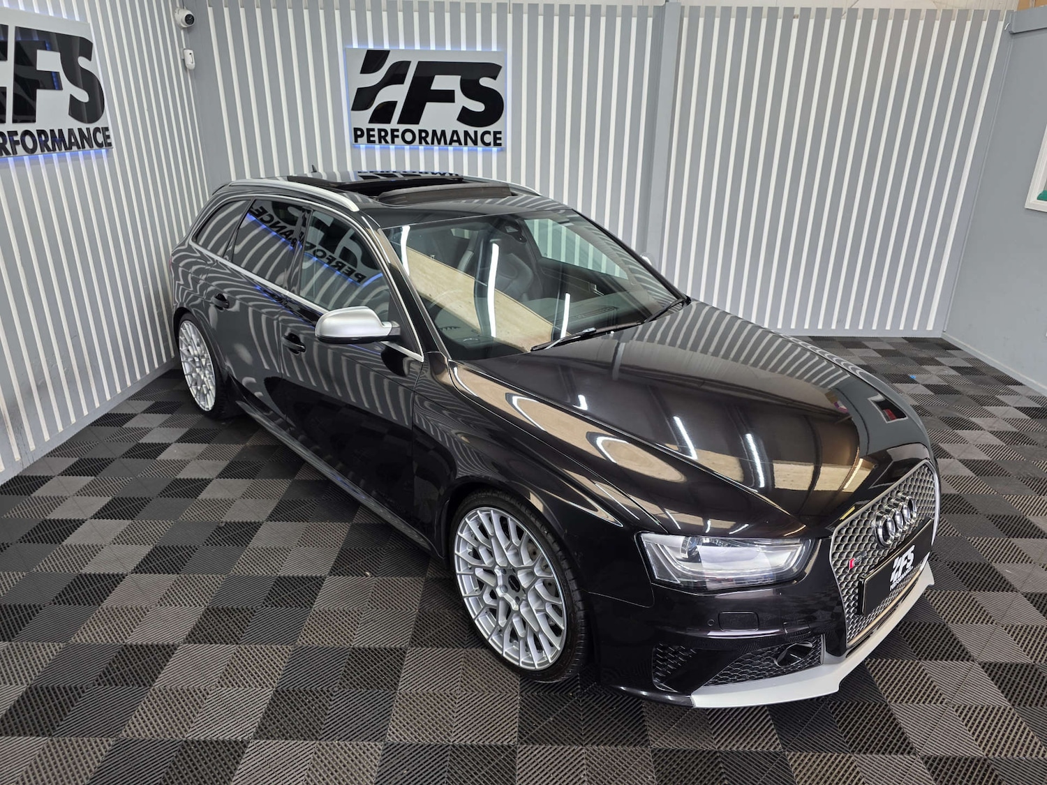 Used Audi RS4 2013 for sale - 76082863: Photo 15