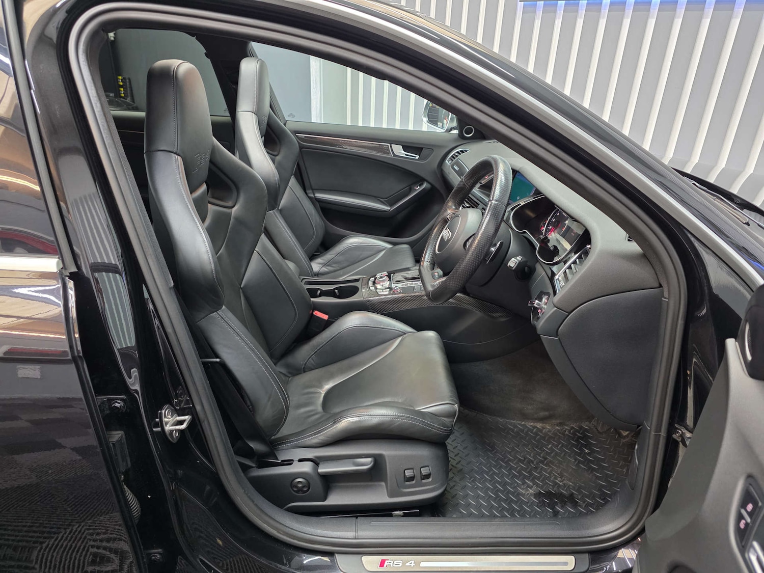 Used Audi RS4 2013 for sale - 76082863: Photo 22
