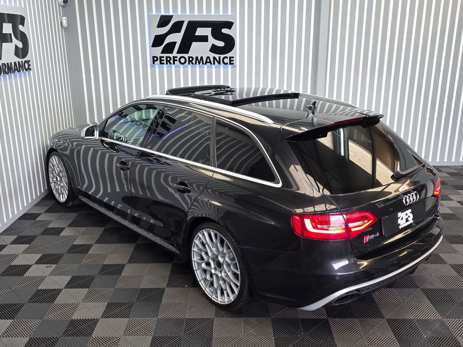 Used Audi RS4 2013 for sale - 76082863: Photo 37