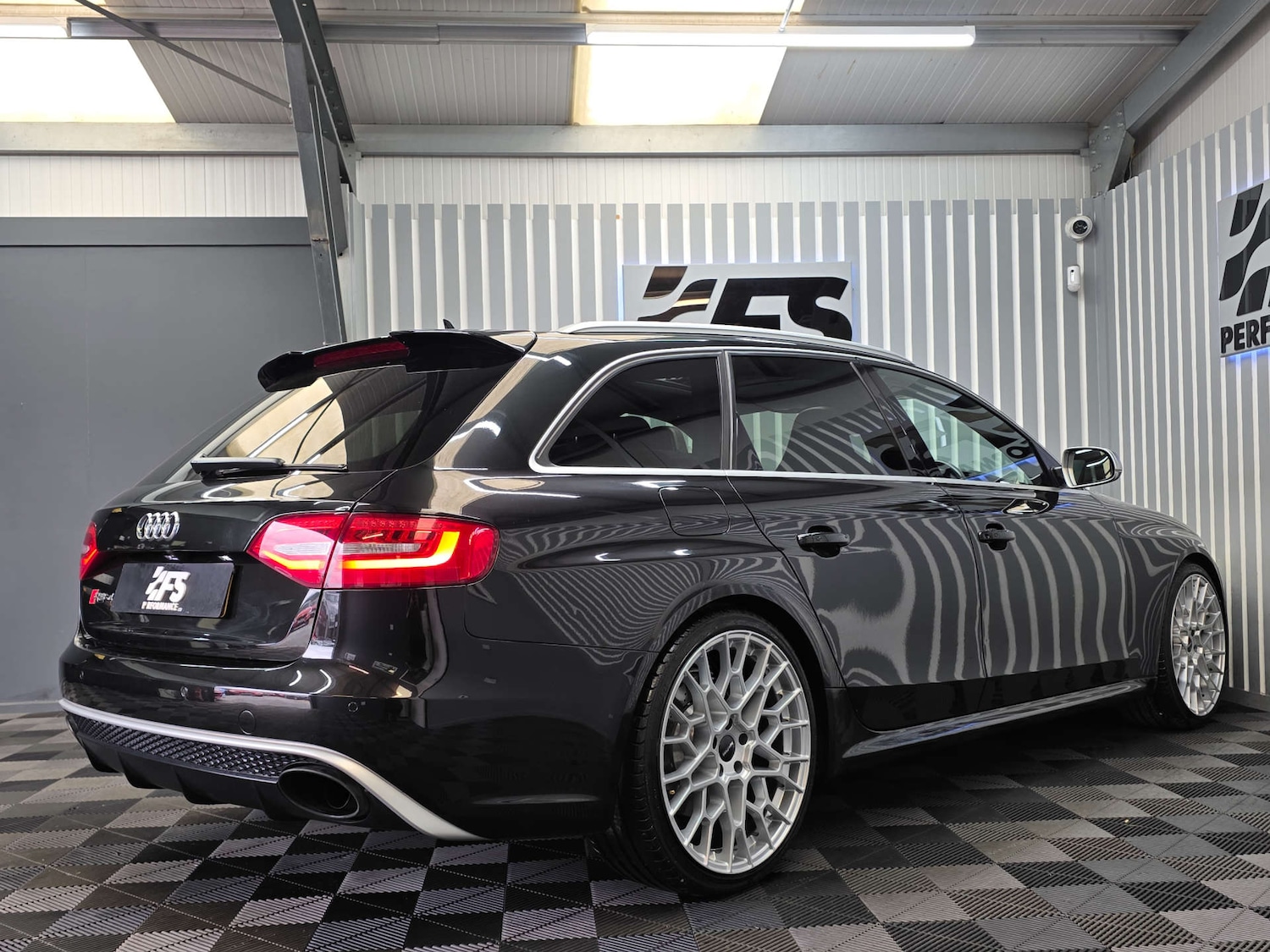 Used Audi RS4 2013 for sale - 76082863: Photo 48