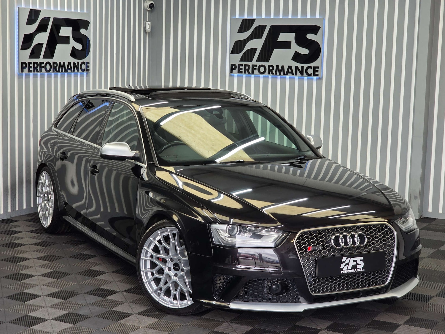 Used Audi RS4 2013 for sale - 76082863: Photo 50