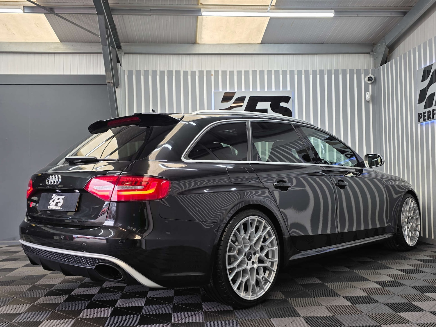 Used Audi RS4 2013 for sale - 76082863: Photo 6