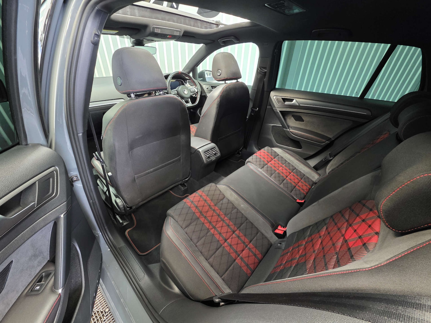 Used Volkswagen Golf 2019 for sale - 76601633: Photo 24