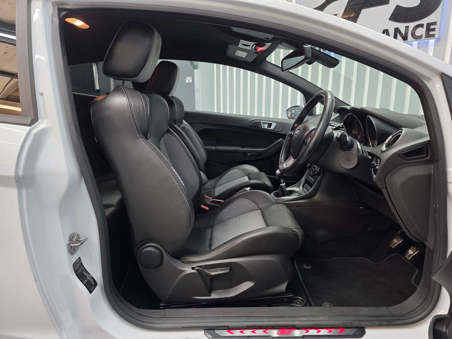 Used Ford Fiesta 2017 for sale - 77613776: Photo 28