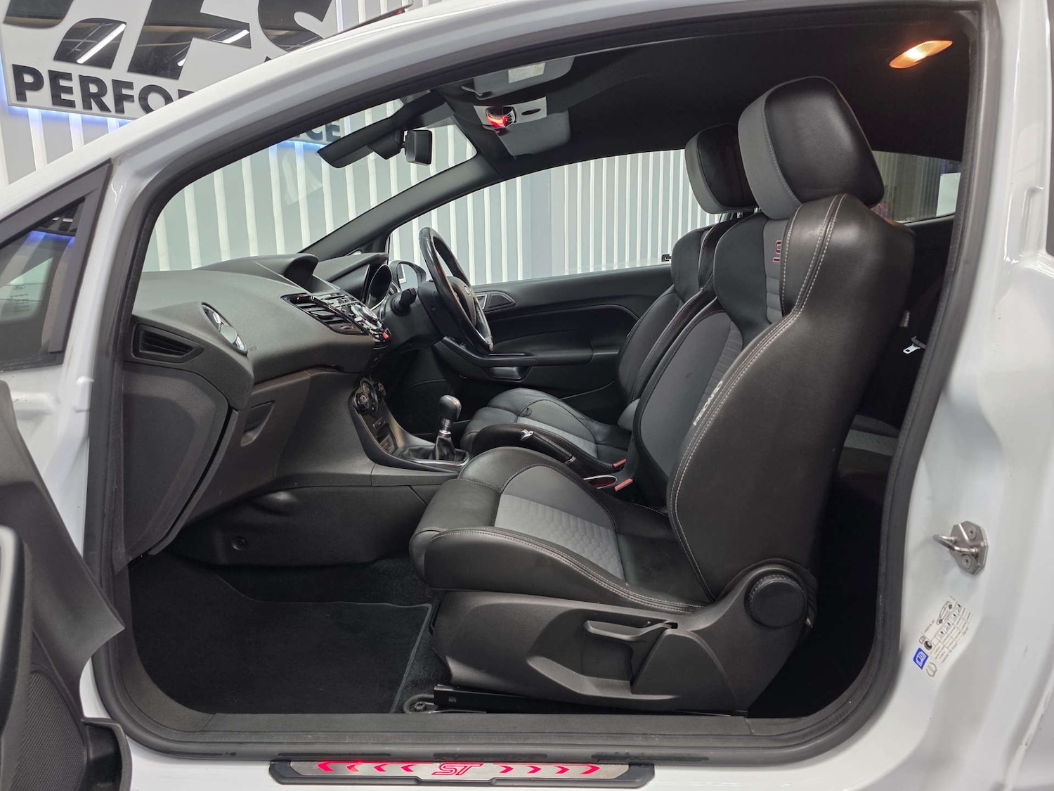 Used Ford Fiesta 2017 for sale - 77613776: Photo 30