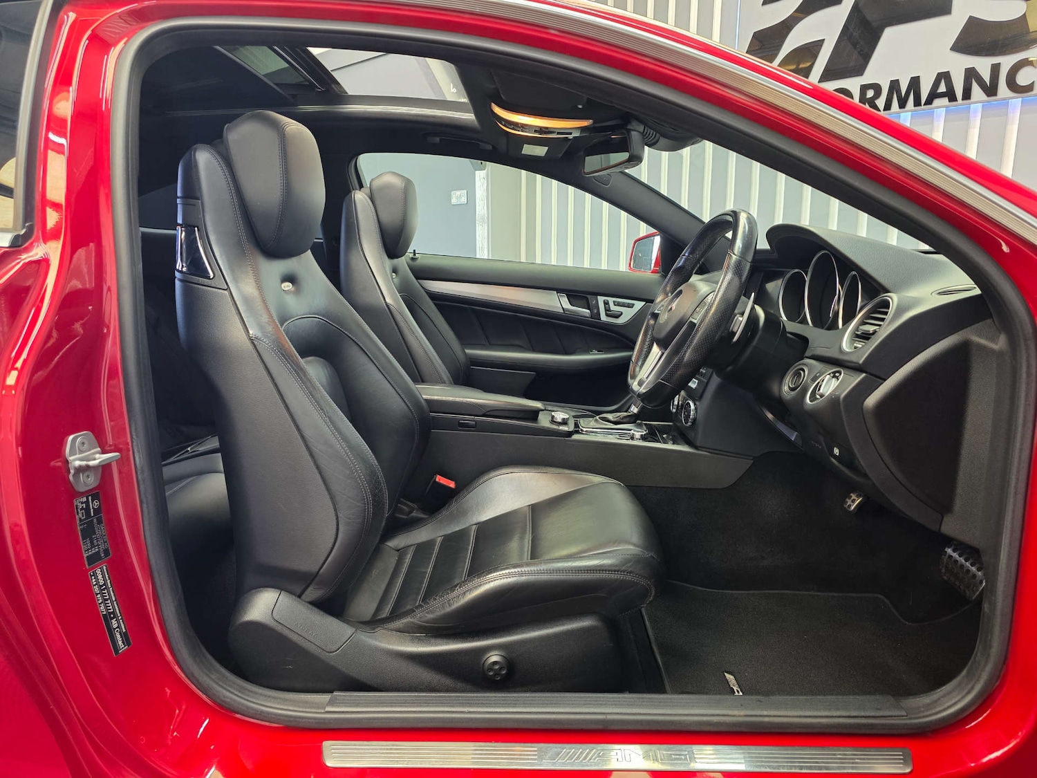 Used Mercedes-Benz C Class 2012 for sale - 76601943: Photo 34