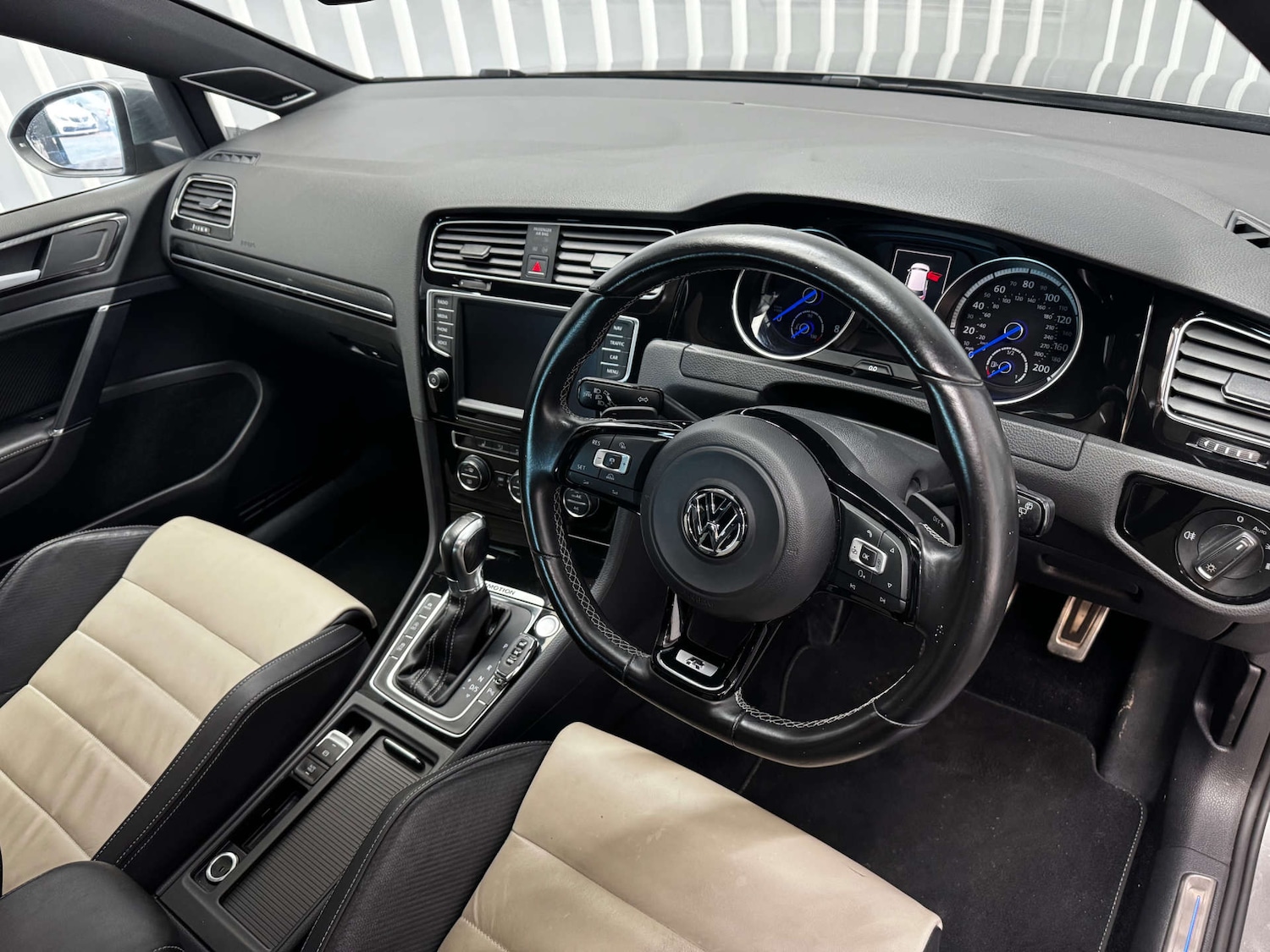 Used Volkswagen Golf 2015 for sale - 77236271: Photo 24