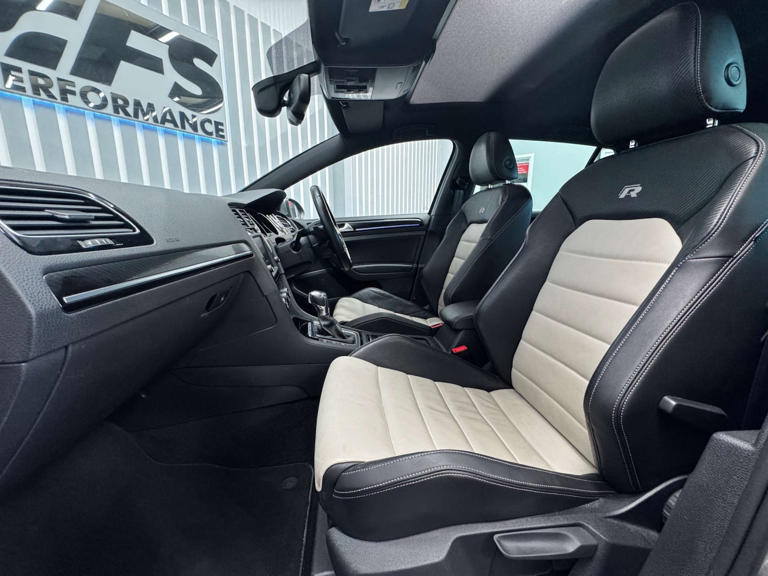 Used Volkswagen Golf 2015 for sale - 77236271: Photo 46