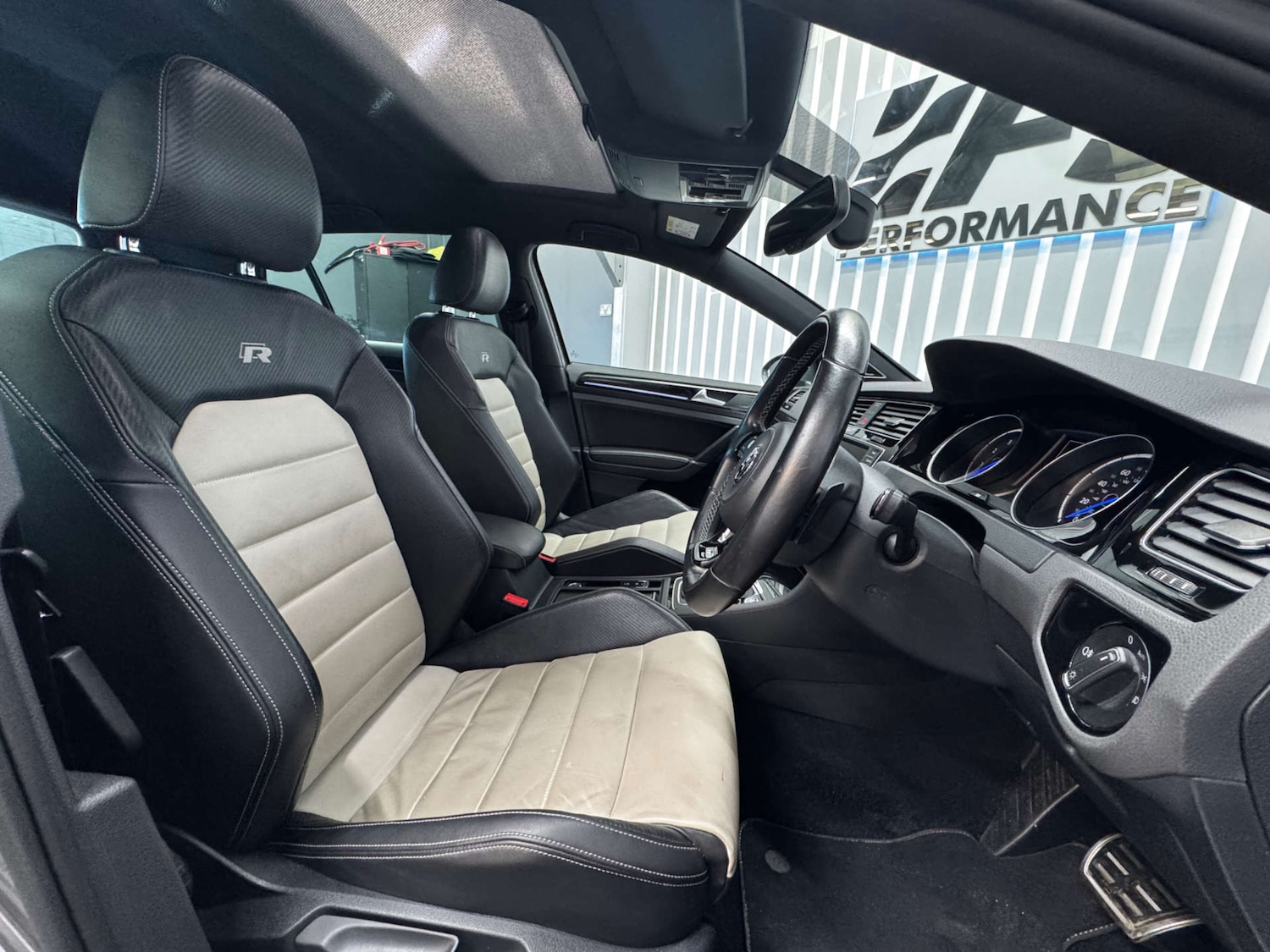 Used Volkswagen Golf 2015 for sale - 77236271: Photo 8