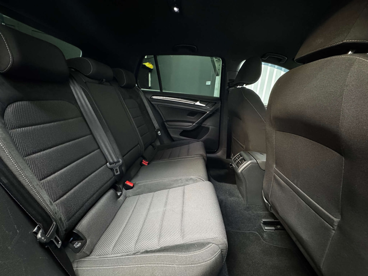 Used Volkswagen Golf 2017 for sale - 77161971: Photo 36