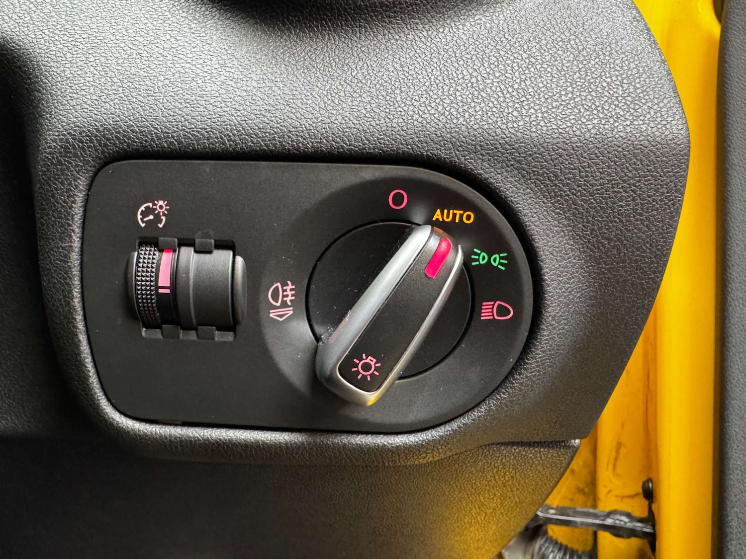 Used Audi A1 2015 for sale - 77556767: Photo 10