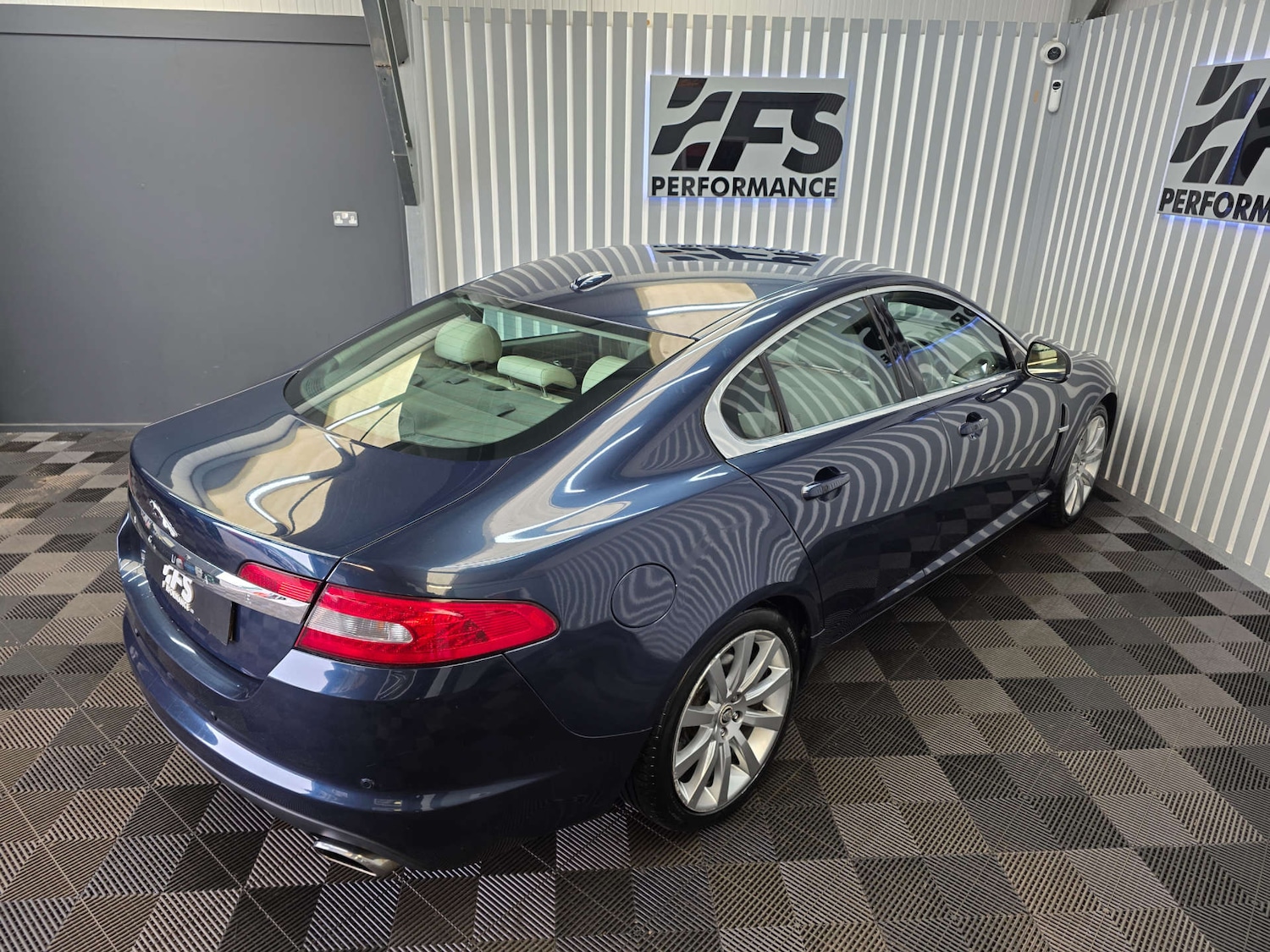 Used Jaguar XF 2010 for sale - 77583903: Photo 20