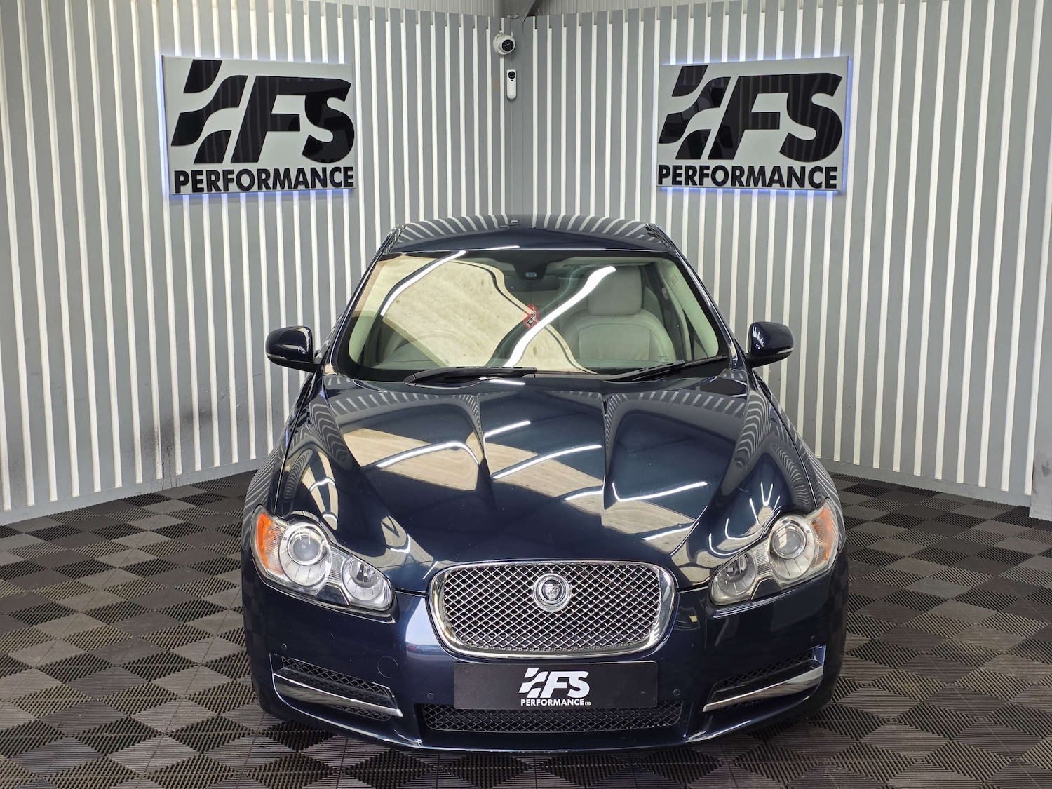Used Jaguar XF 2010 for sale - 77583903: Photo 39