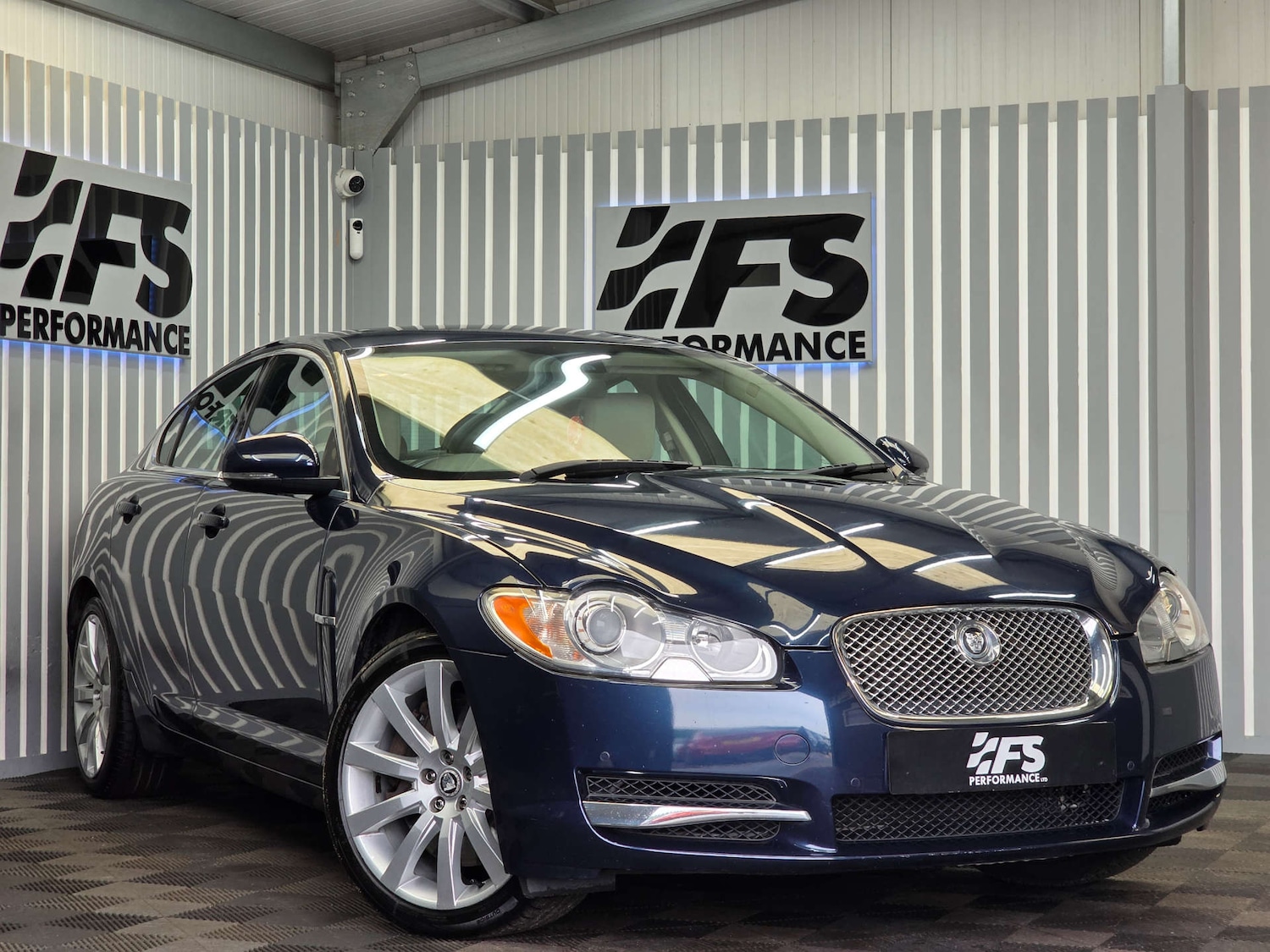 Used Jaguar XF 2010 for sale - 77583903: Photo 44