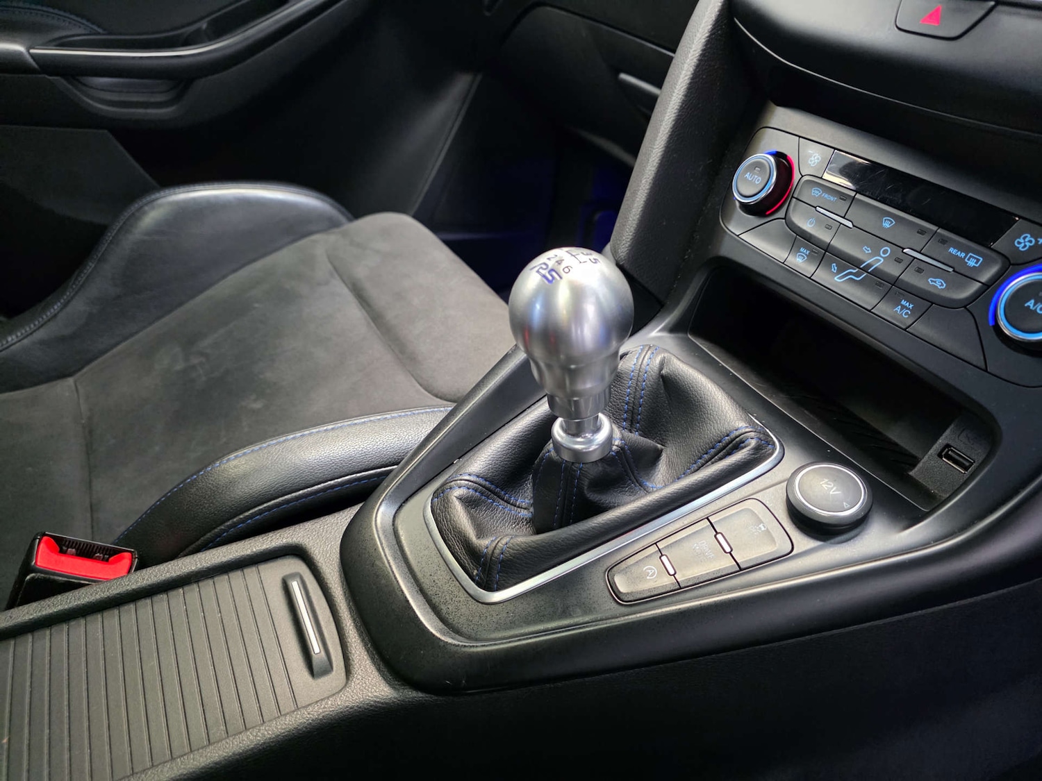 Used Ford Focus 2017 for sale - 77667888: Photo 10