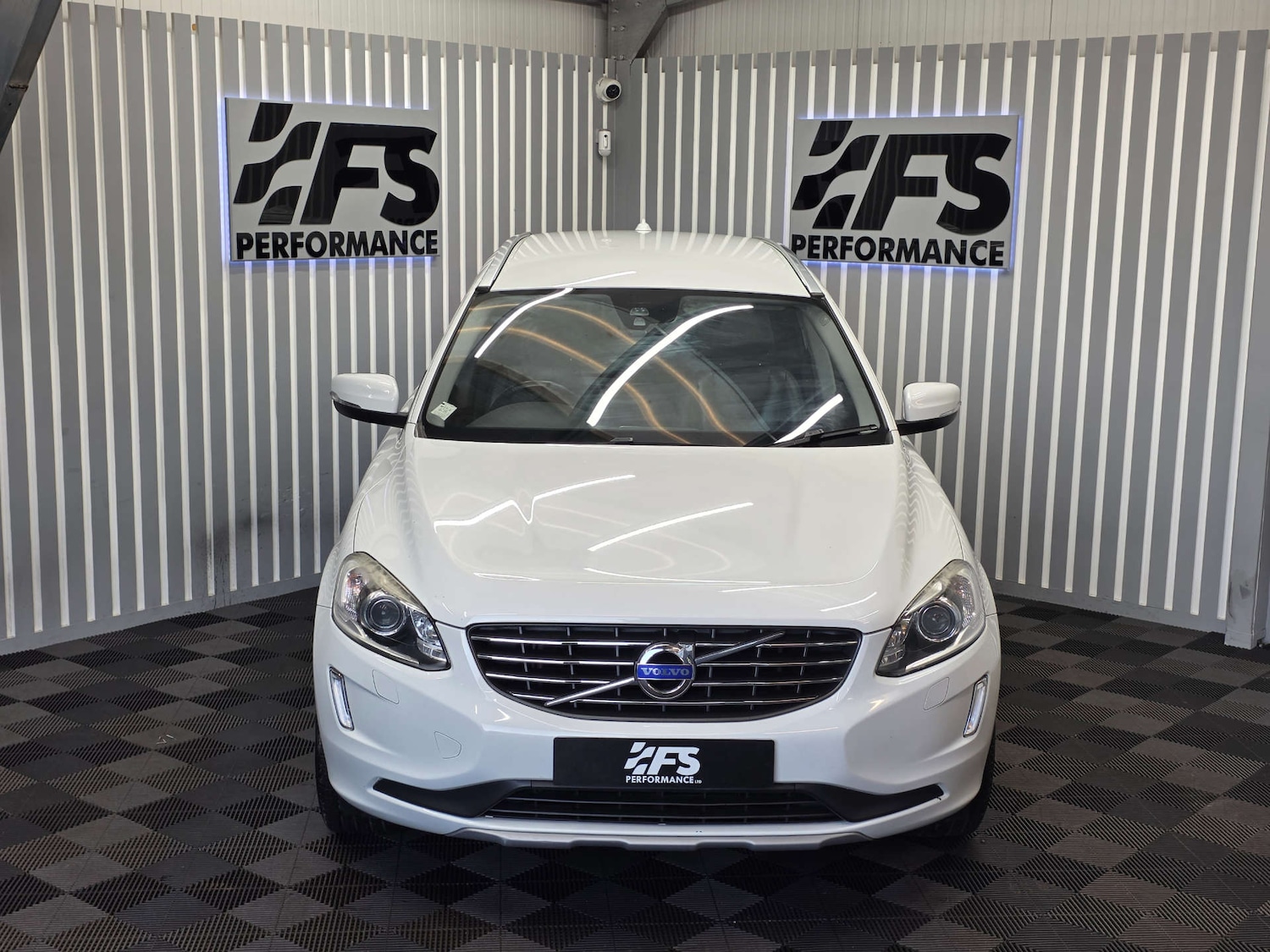 Used Volvo XC60 2015 for sale - 76829767: Photo 14