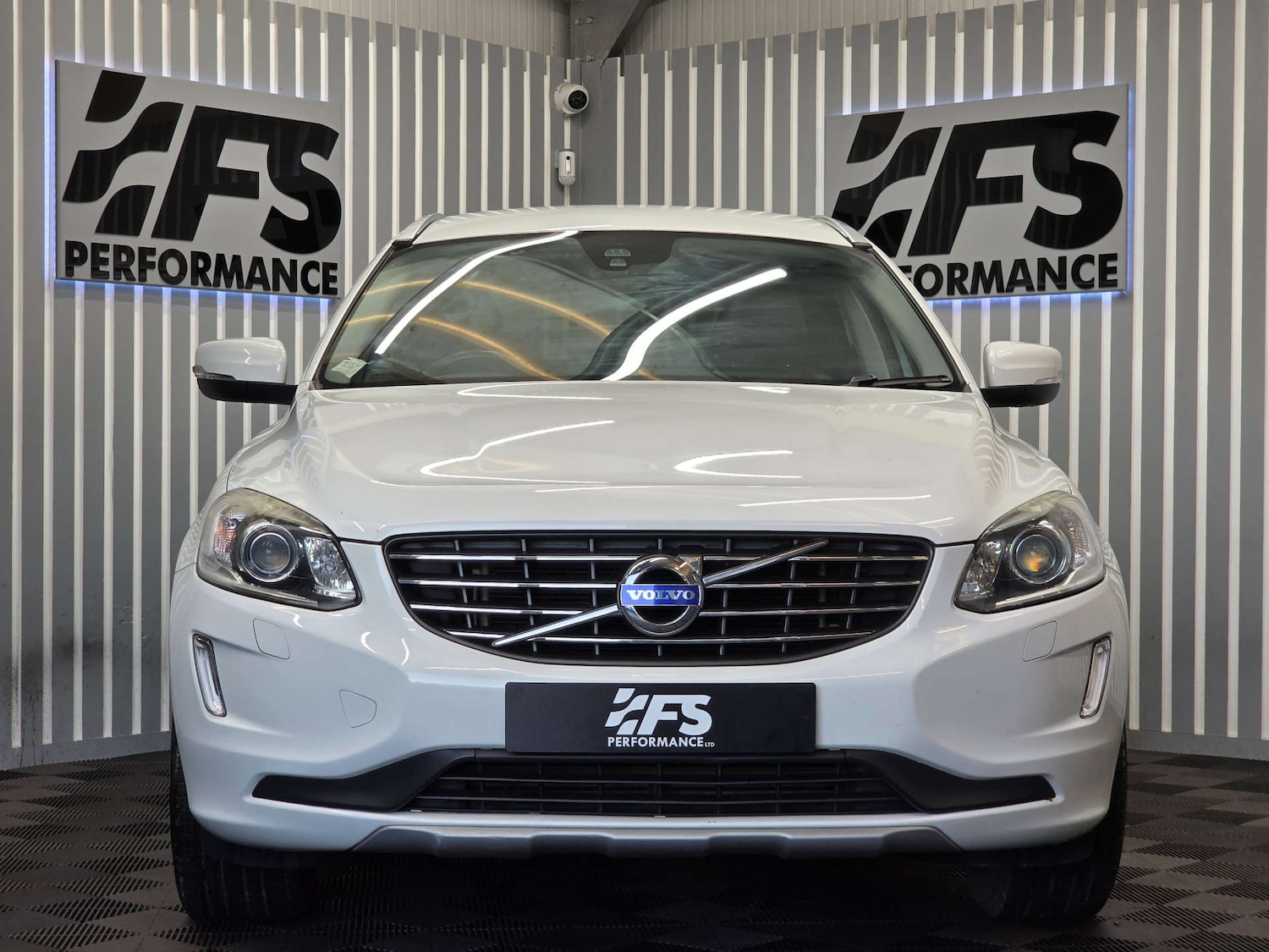 Used Volvo XC60 2015 for sale - 76829767: Photo 25