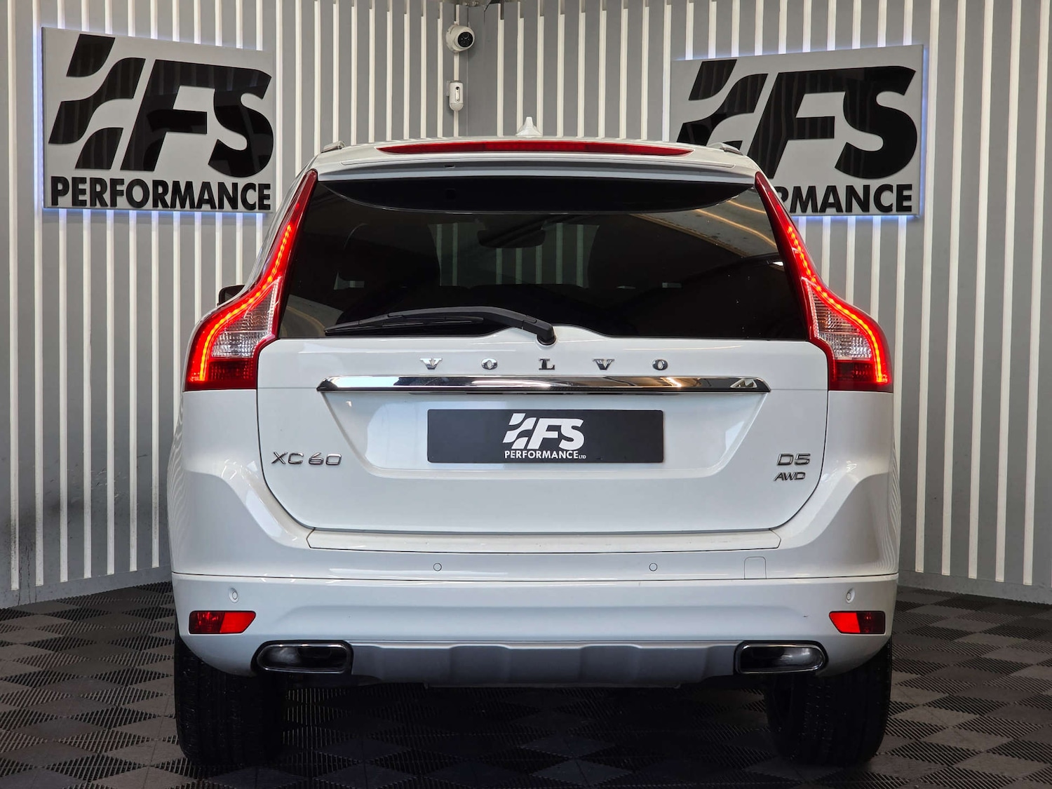 Used Volvo XC60 2015 for sale - 76829767: Photo 28