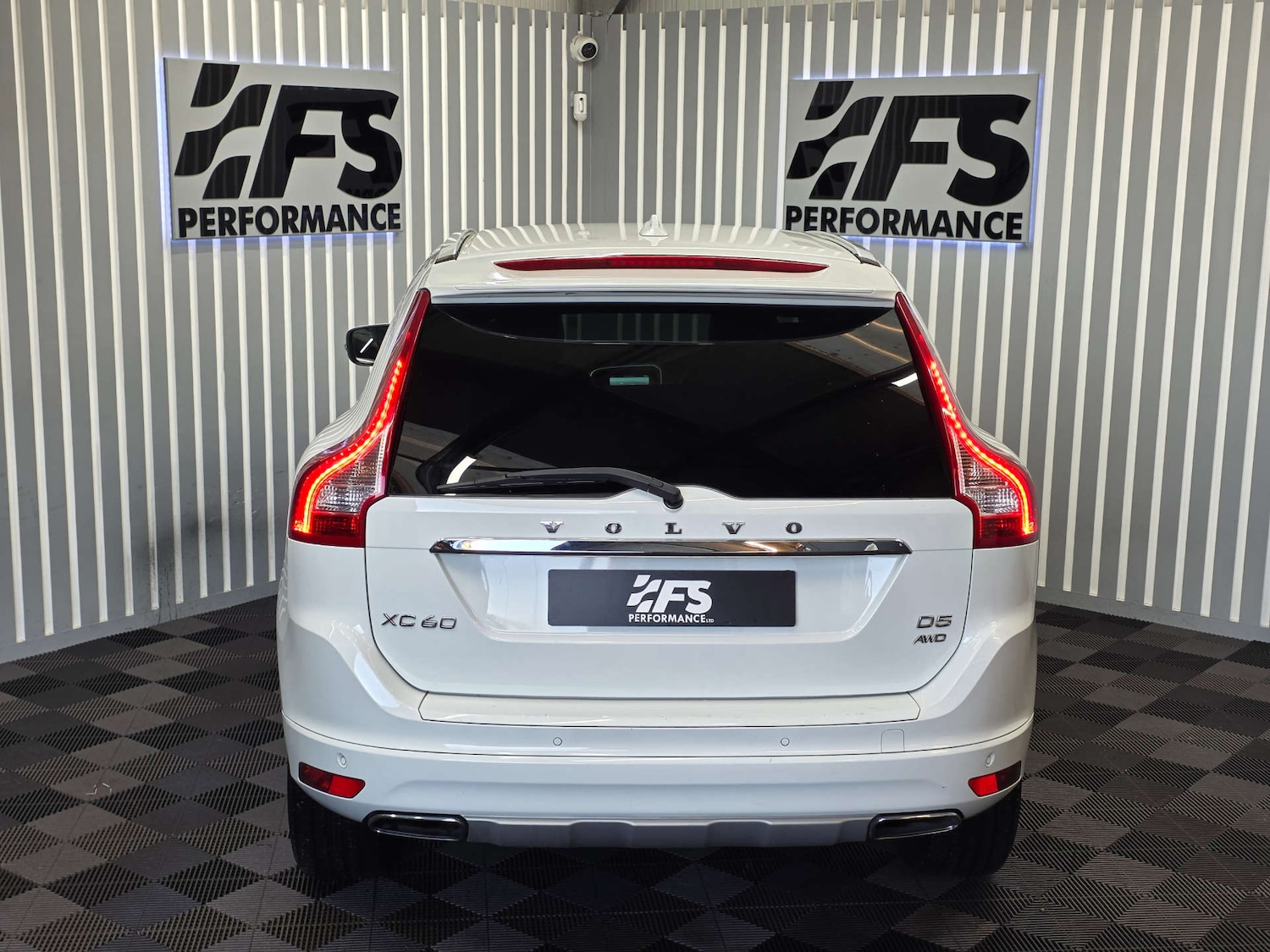 Used Volvo XC60 2015 for sale - 76829767: Photo 38