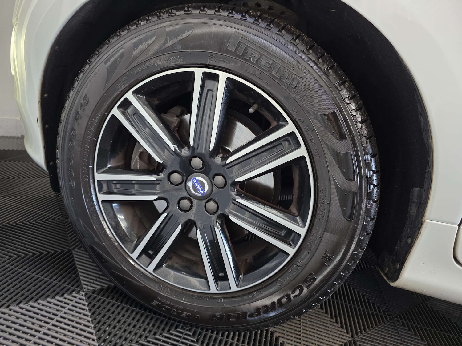 Used Volvo XC60 2015 for sale - 76829767: Photo 44